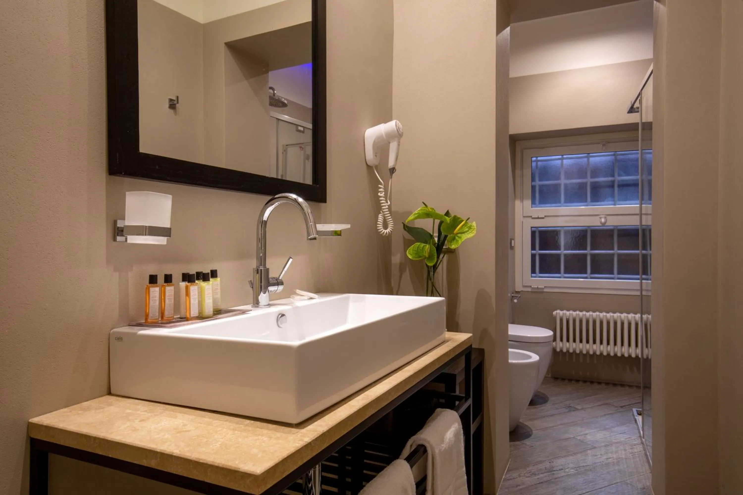 Bathroom in My Trevi Charming & Luxury Rooms