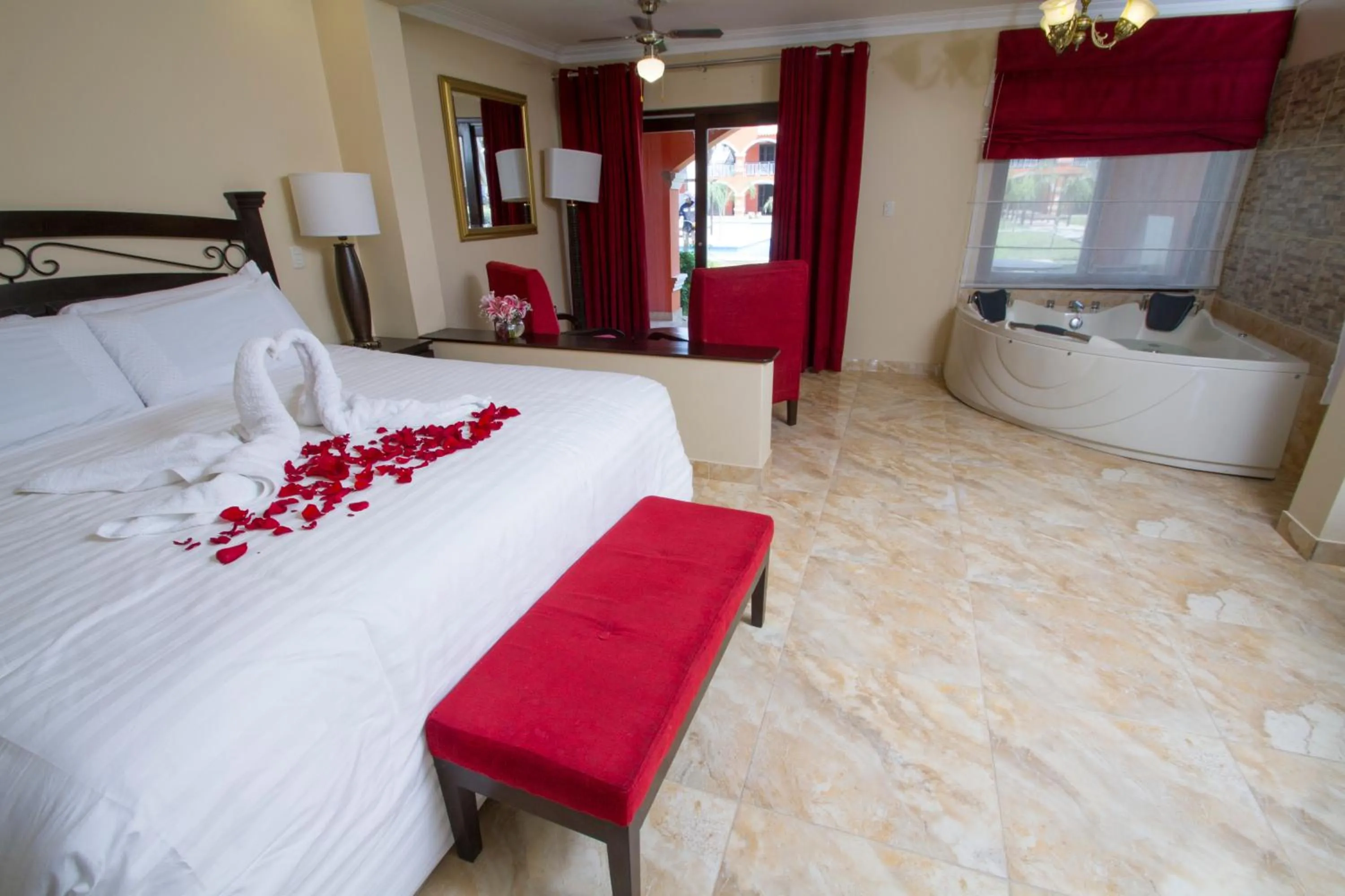 Bedroom, Bed in Hacienda San Juan Resort