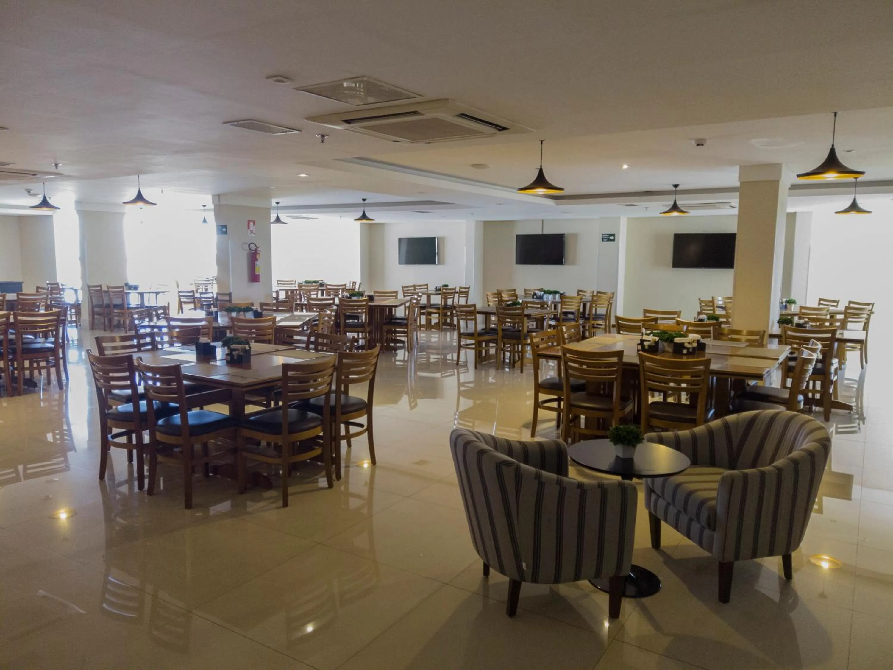 Restaurant/places to eat in Ibiza Plaza Hotel