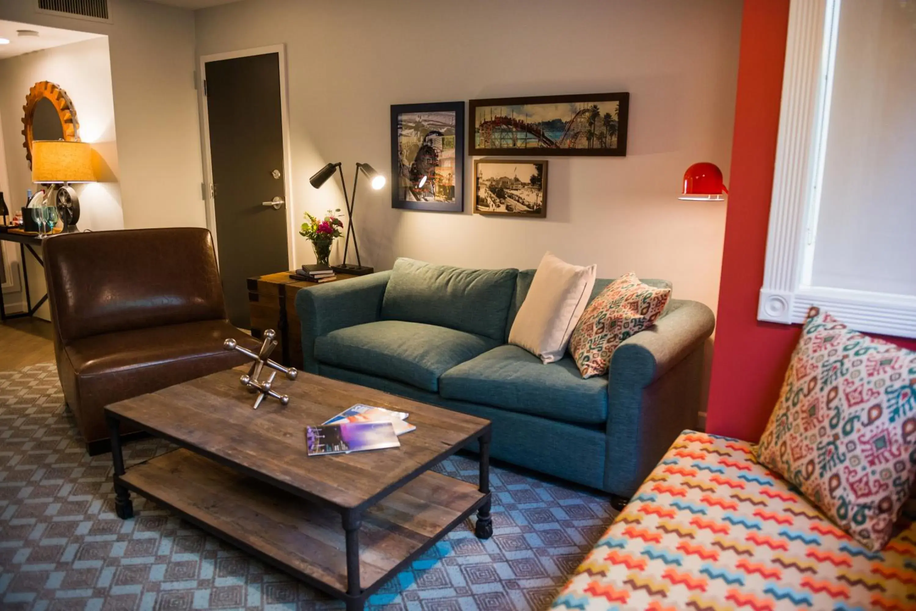 Deluxe Queen Suite in Chaminade Resort & Spa Deluxe Queen Suite in Chaminade Resort & Spa