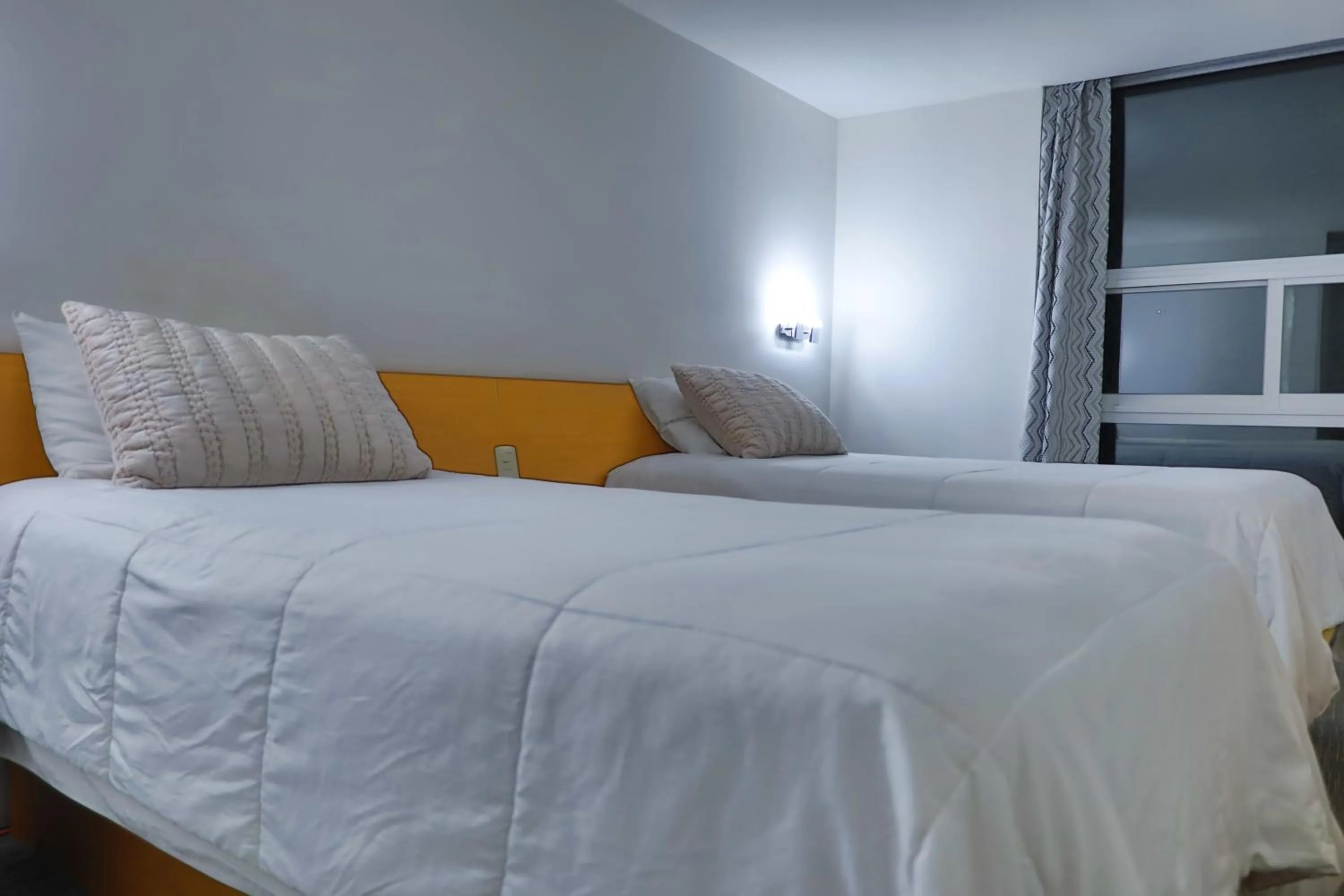 Bed in Aristos Express CDMX