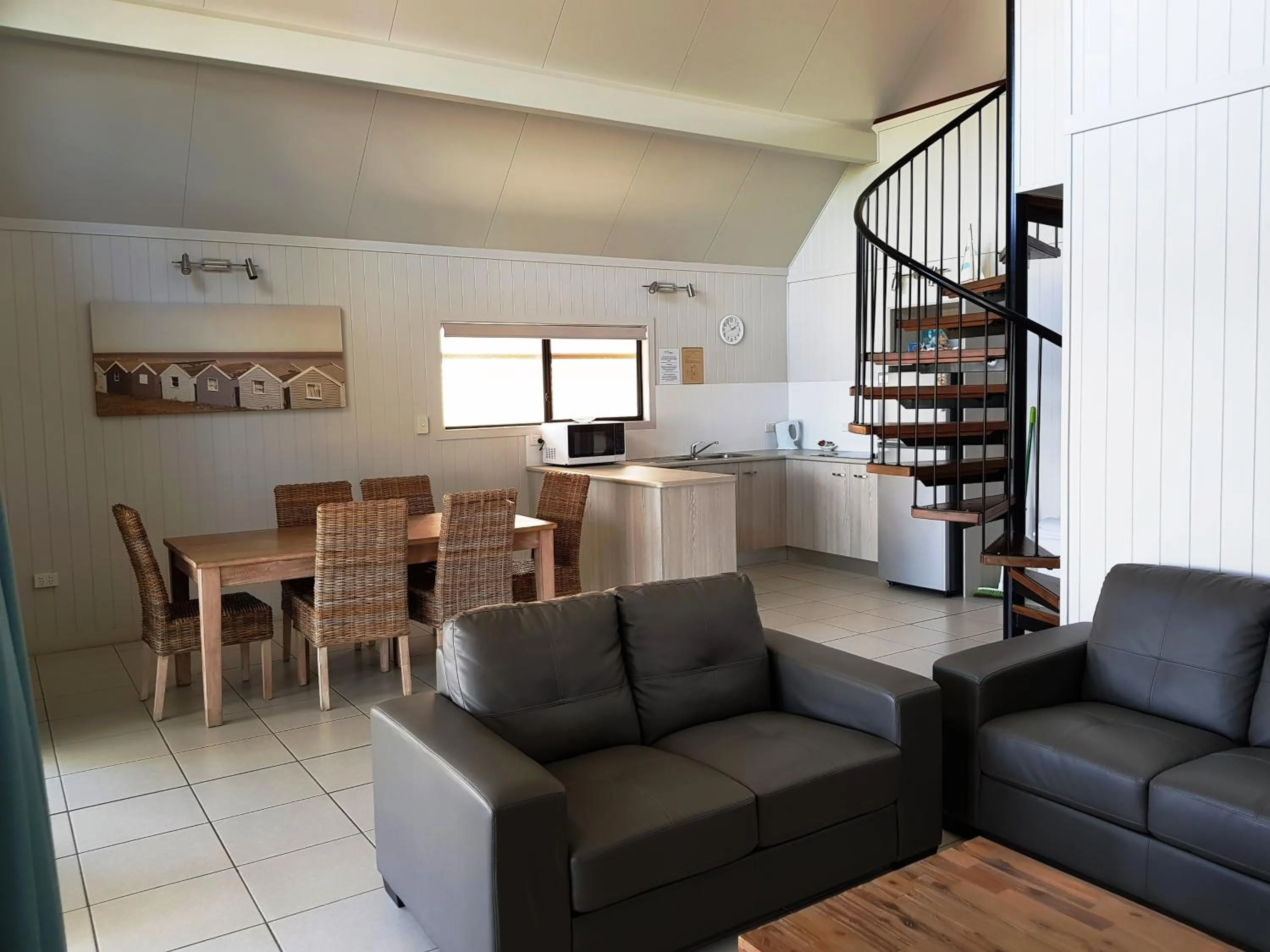 Cardwell Beachcomber Motel & Tourist Park