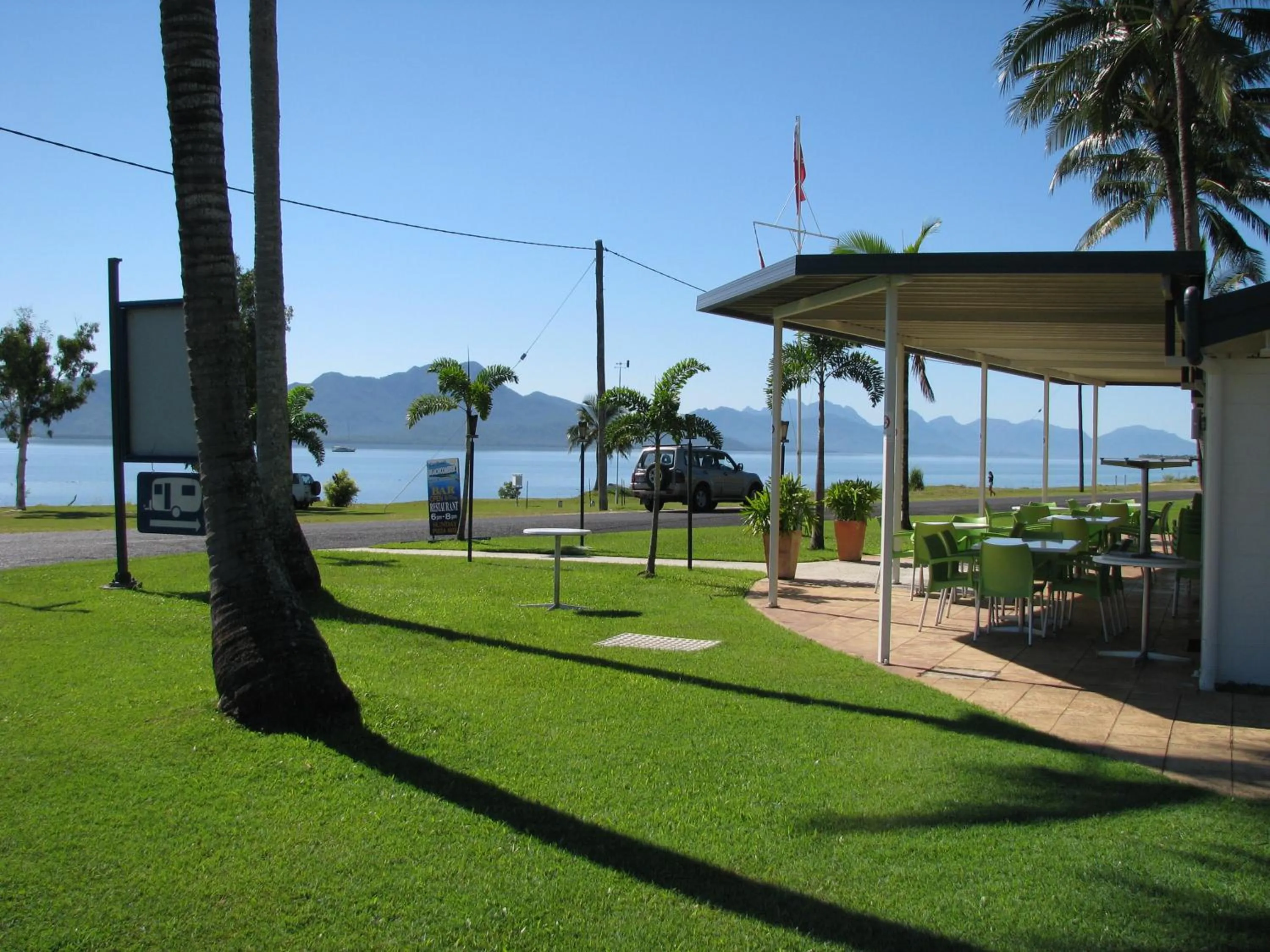 Facade/entrance in Cardwell Beachcomber Motel & Tourist Park