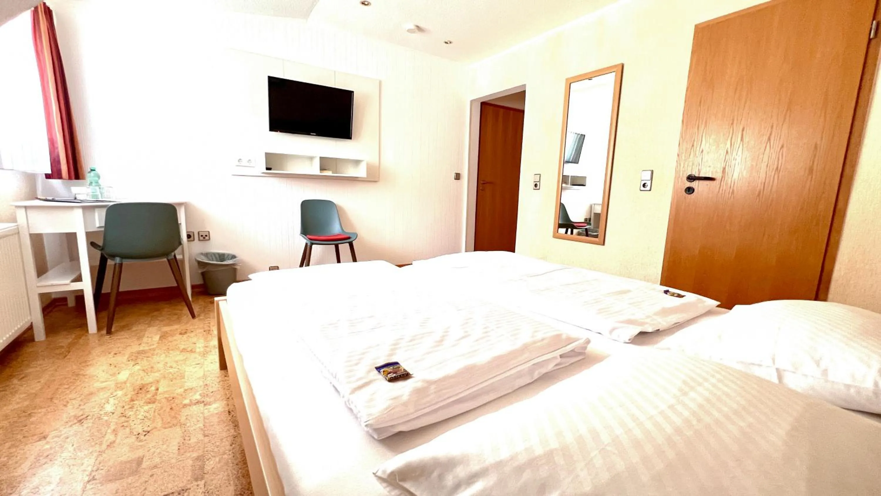 Bed in Hotel zur Loreley - Garni