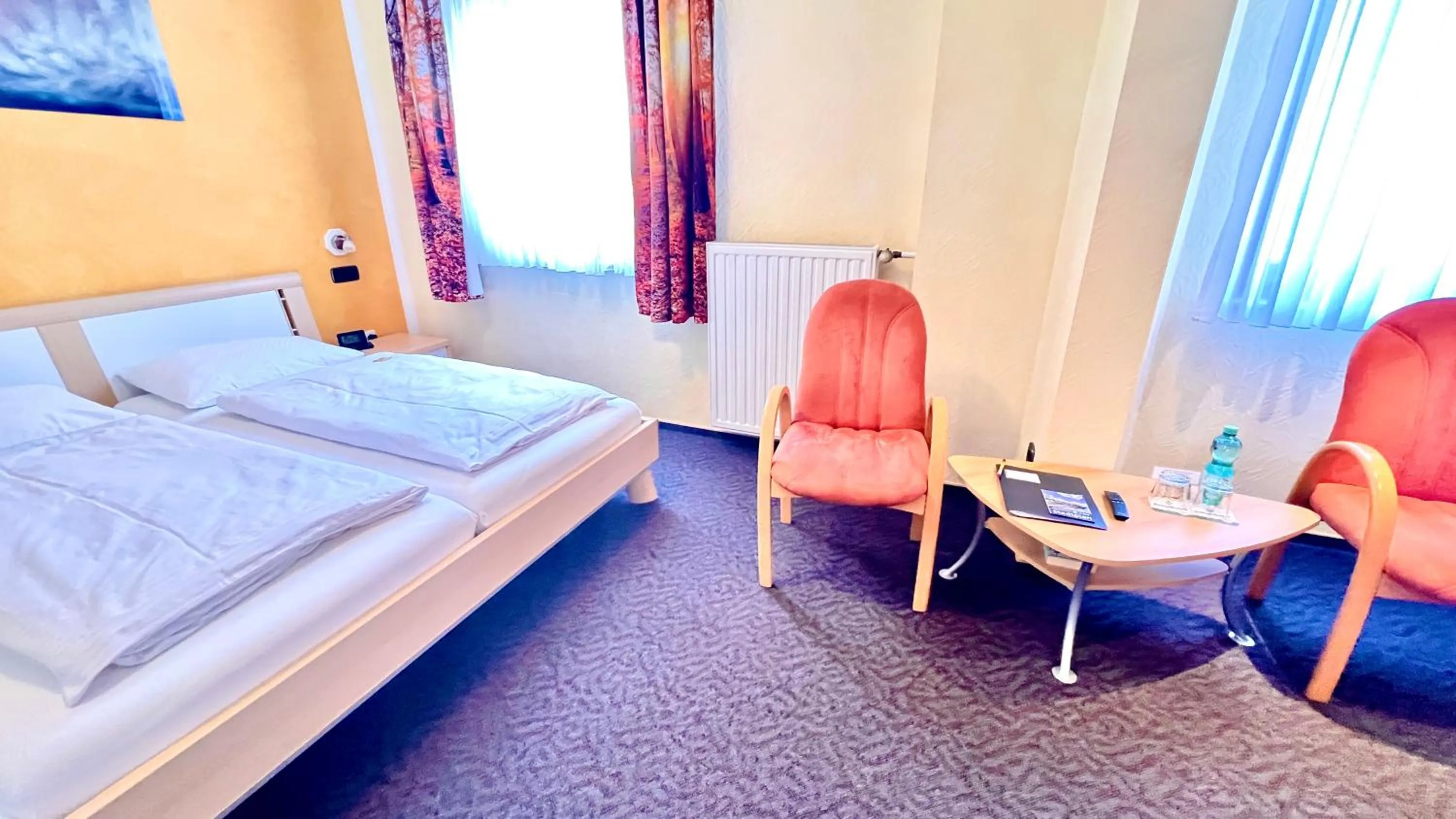 Bed in Hotel zur Loreley - Garni