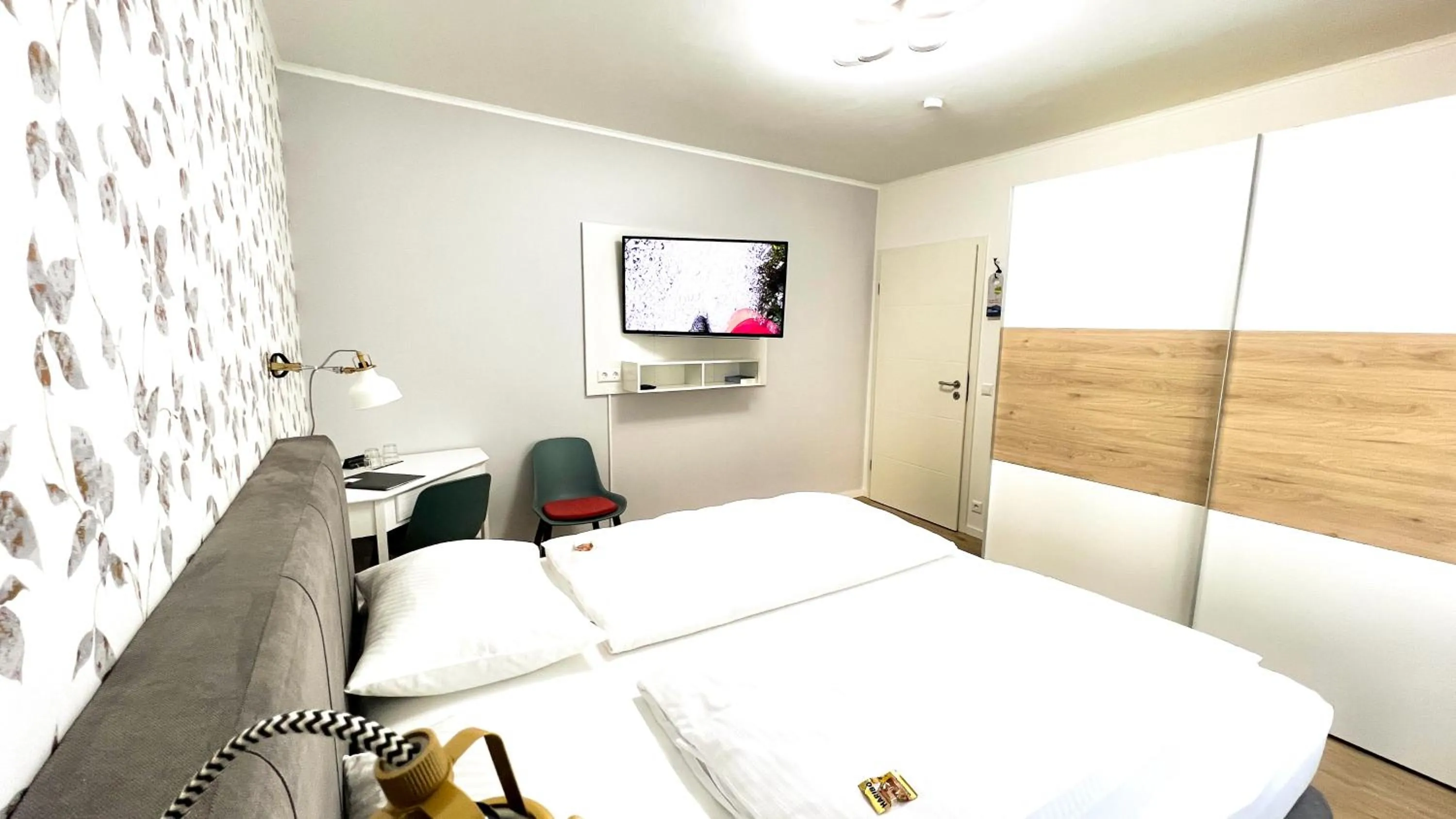 Bed in Hotel zur Loreley - Garni