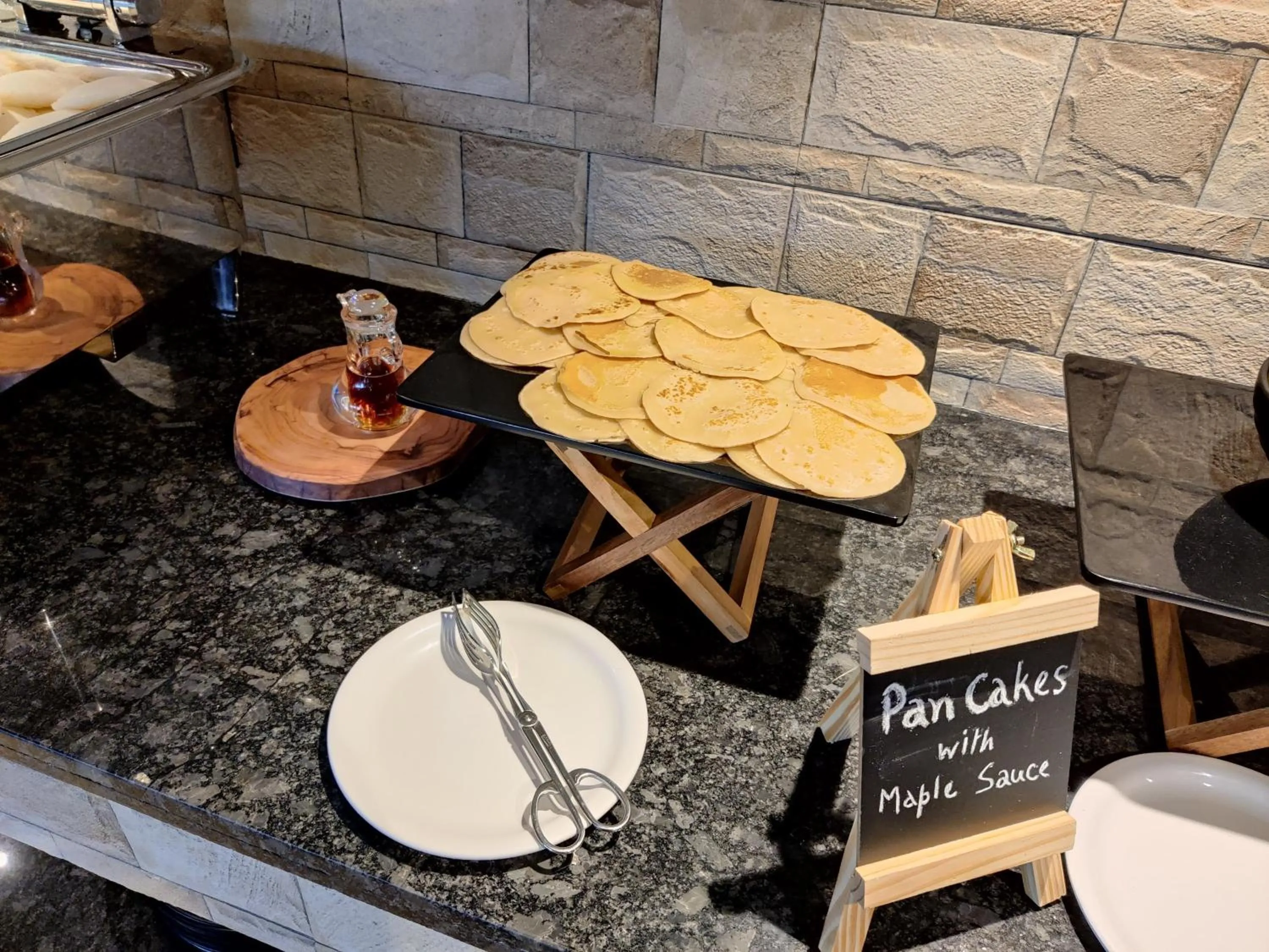 Restaurant/places to eat in Pushp Vatika Resort & Lawns