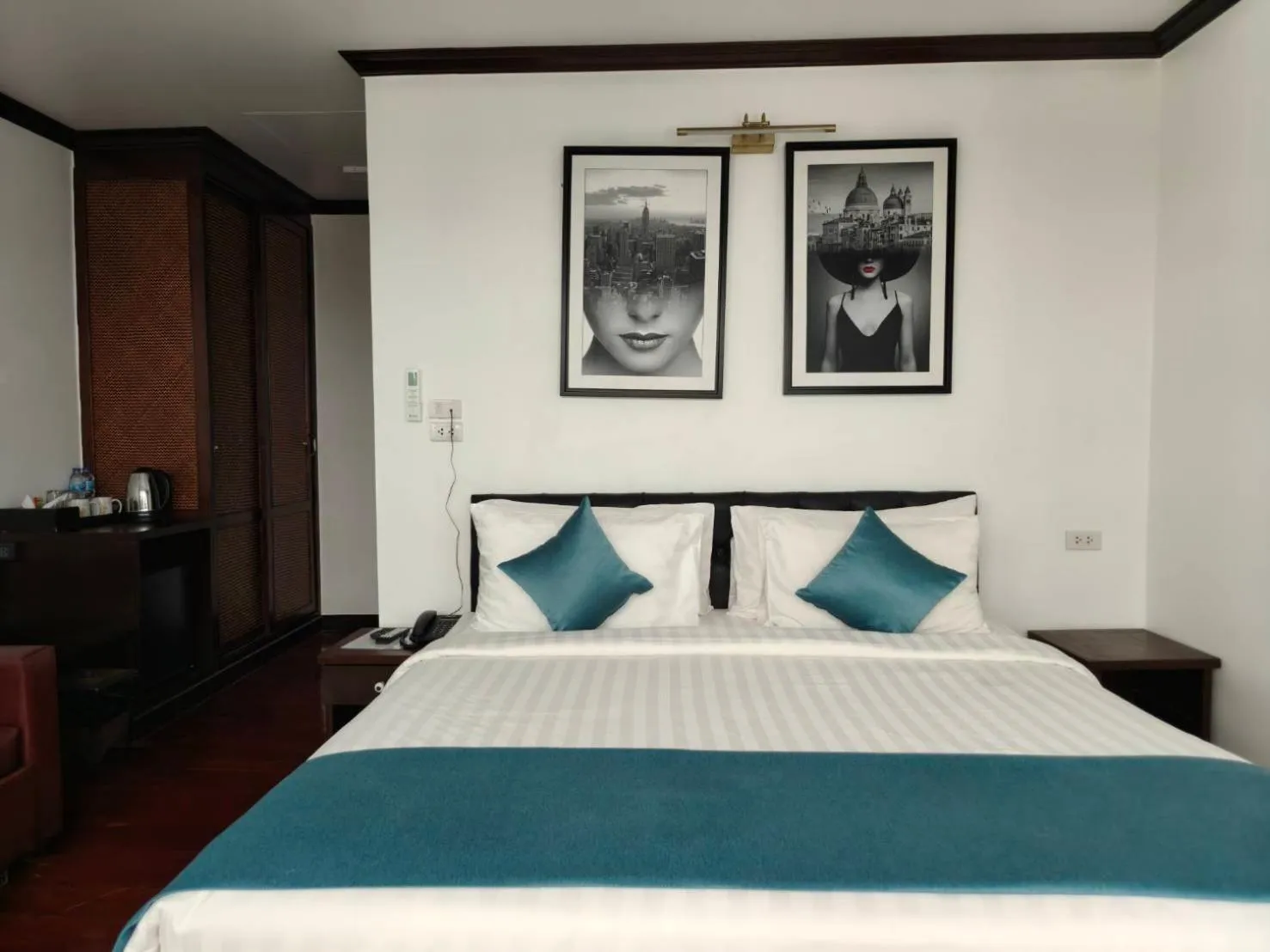 Bed in Cabana Lipe Beach Resort