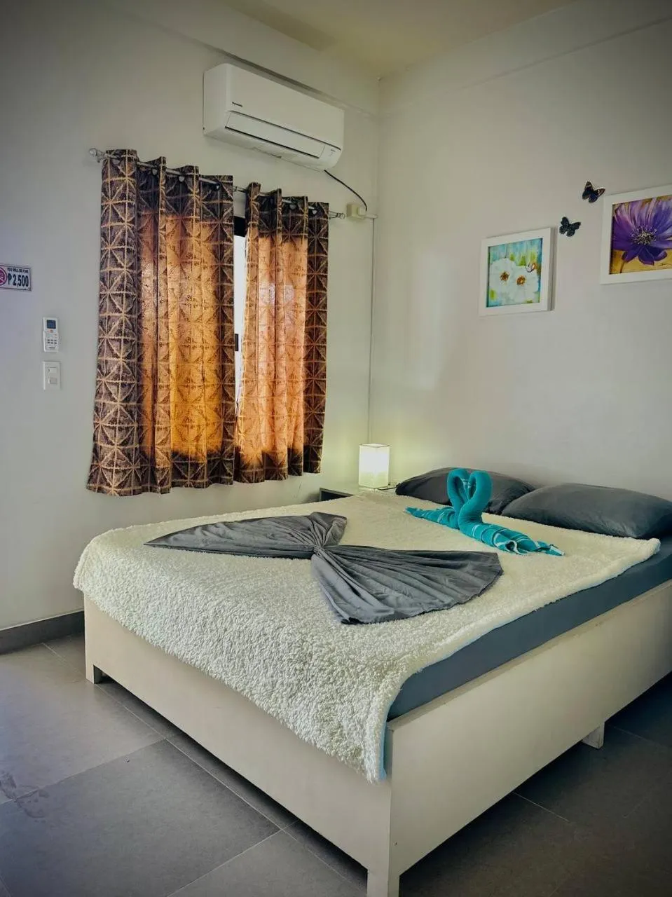 Bed in Playa Blanca Beach Resort