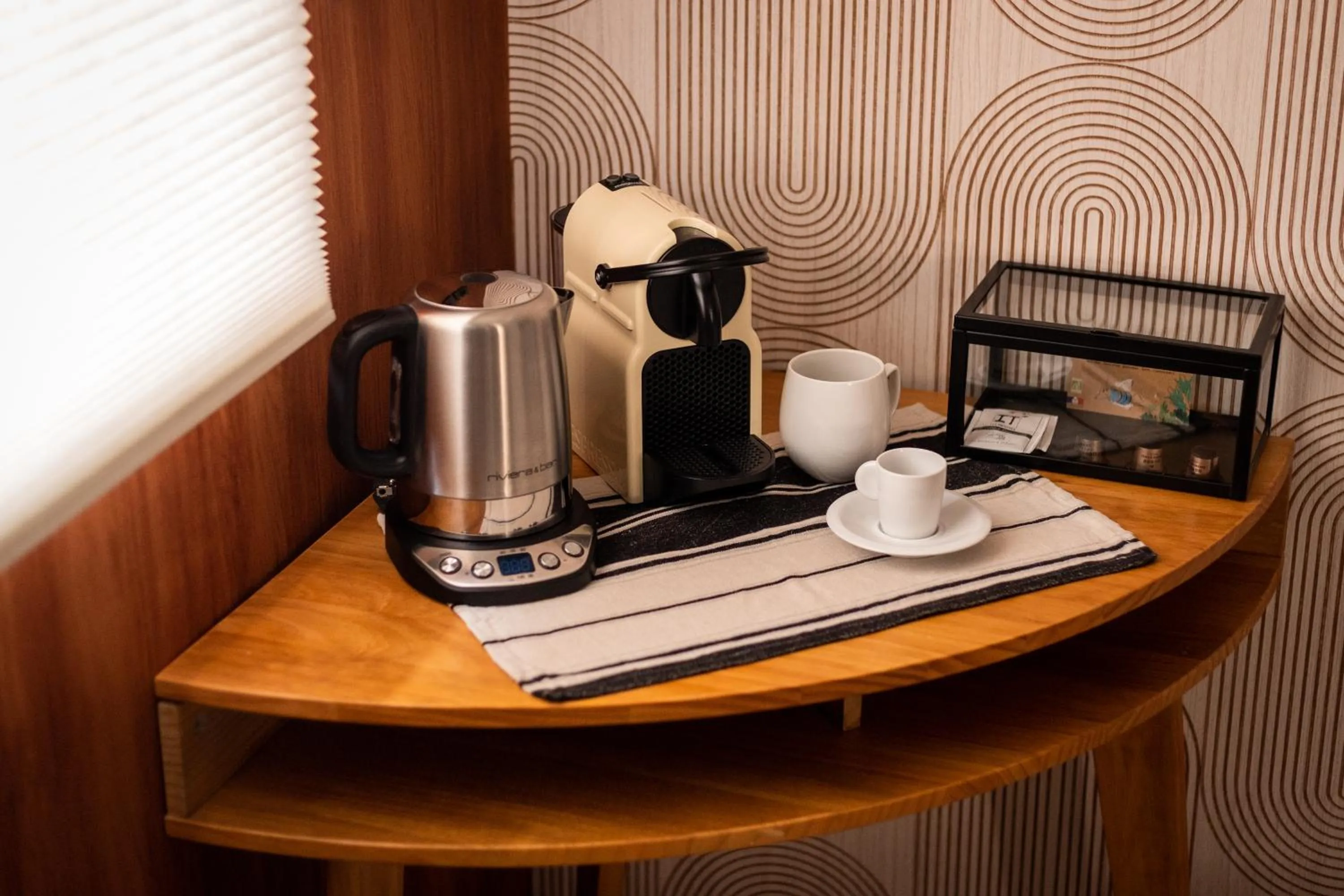 Coffee/tea facilities in B&B La Maison de Julia