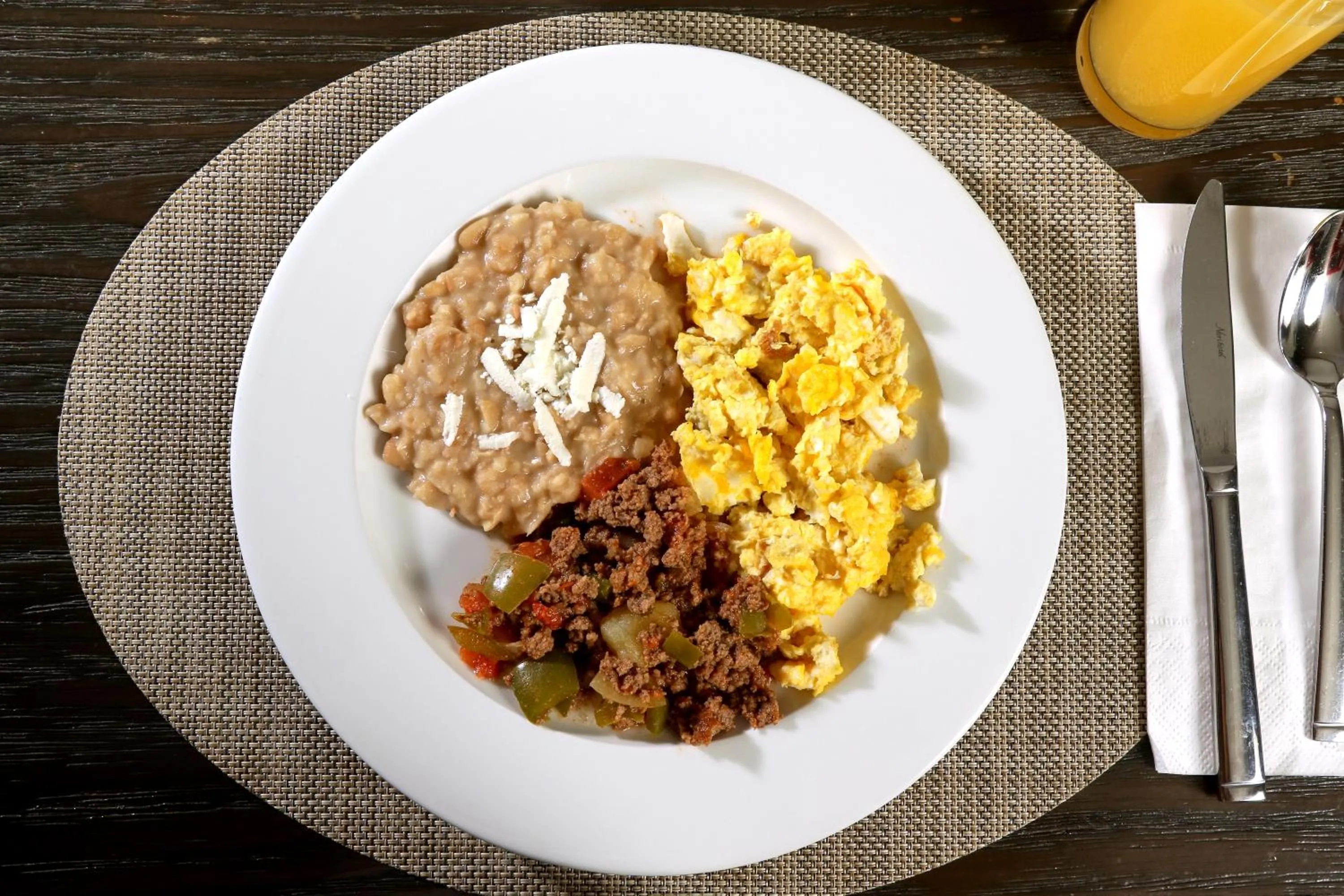 Food in Holiday Inn Express & Suites Monterrey Valle by IHG