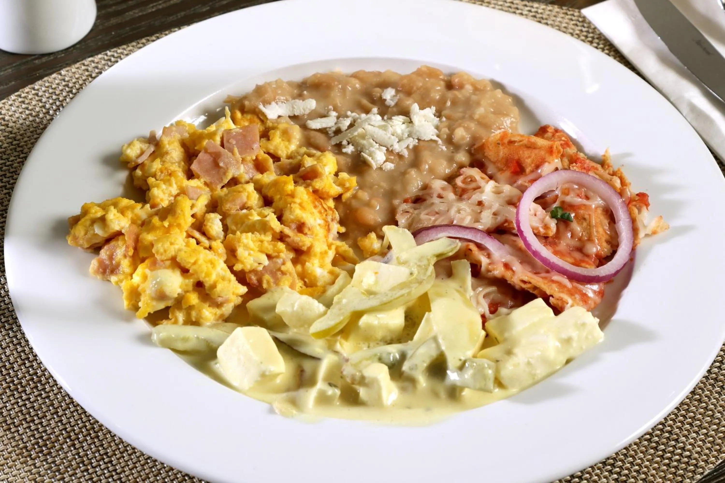 Food in Holiday Inn Express & Suites Monterrey Valle by IHG