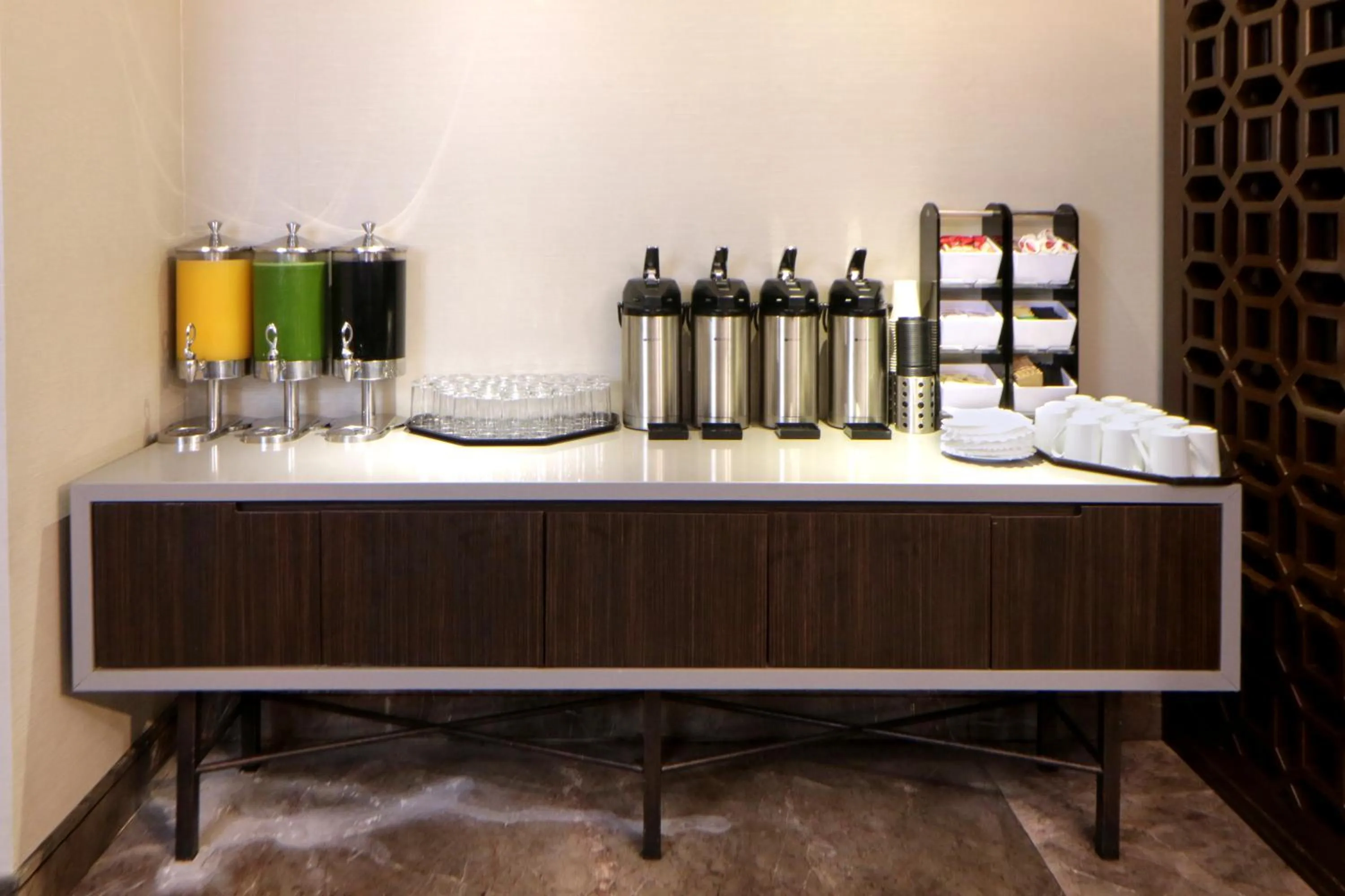 Continental breakfast in Holiday Inn Express & Suites Monterrey Valle by IHG