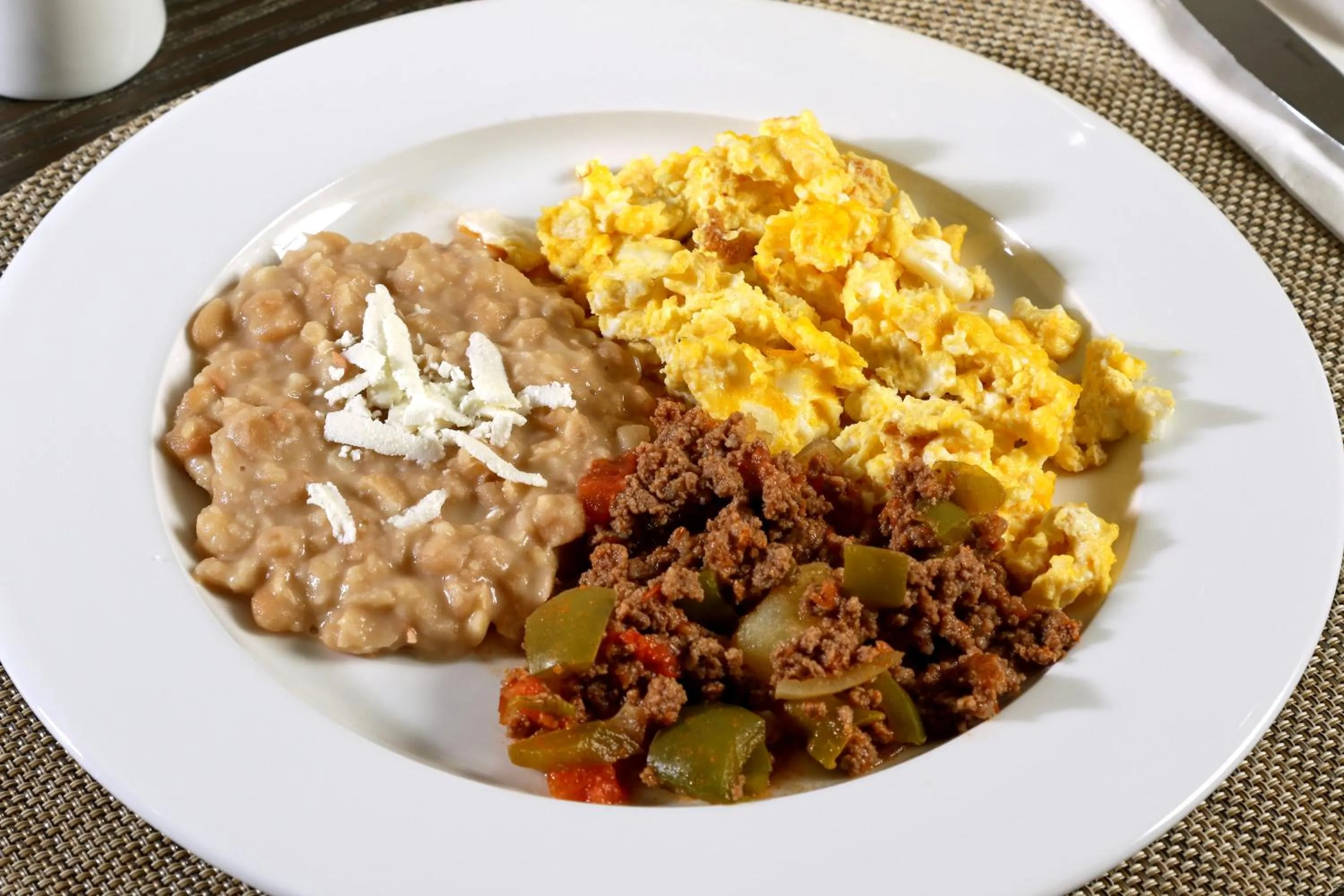 Food in Holiday Inn Express & Suites Monterrey Valle by IHG