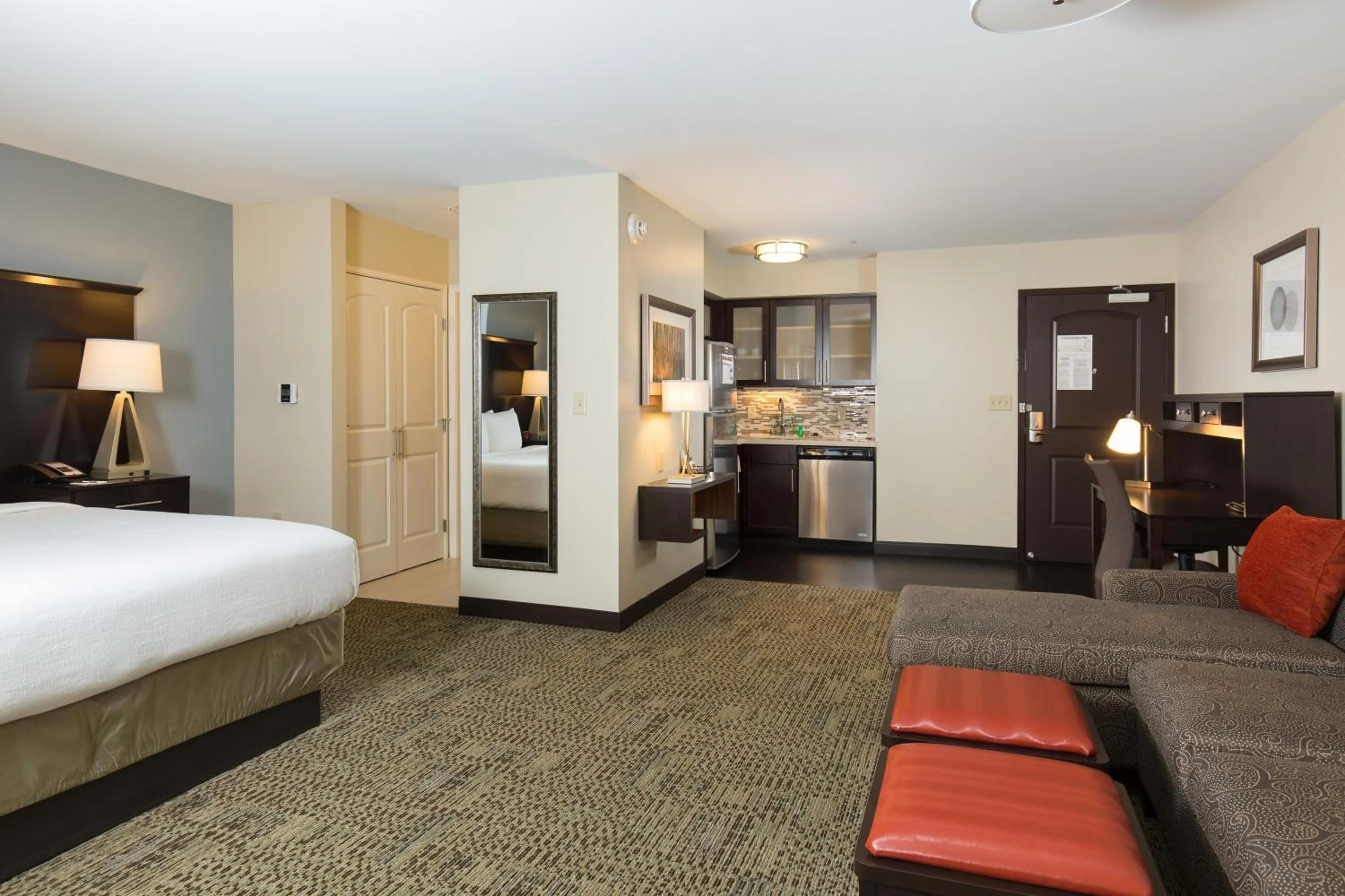 Photo of the whole room, Bed in Staybridge Suites Corona South by IHG