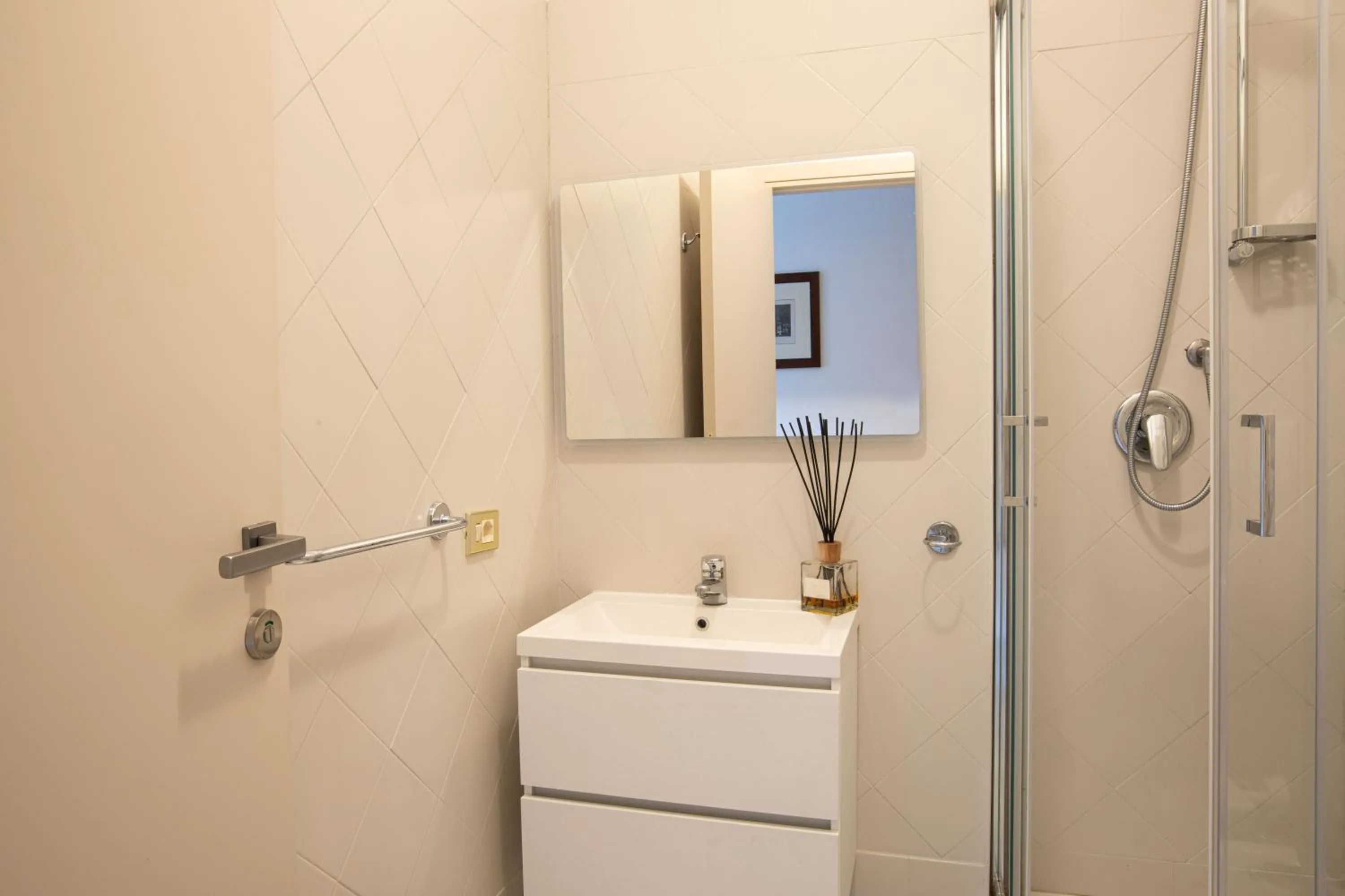 Shower in Il Monastero Collection