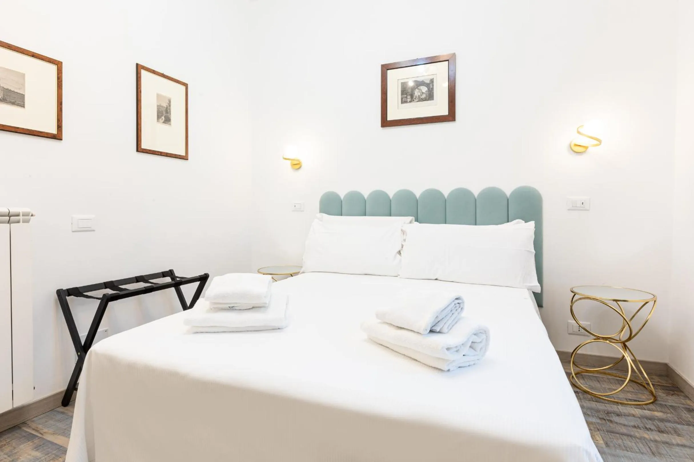 Bed in Il Monastero Collection