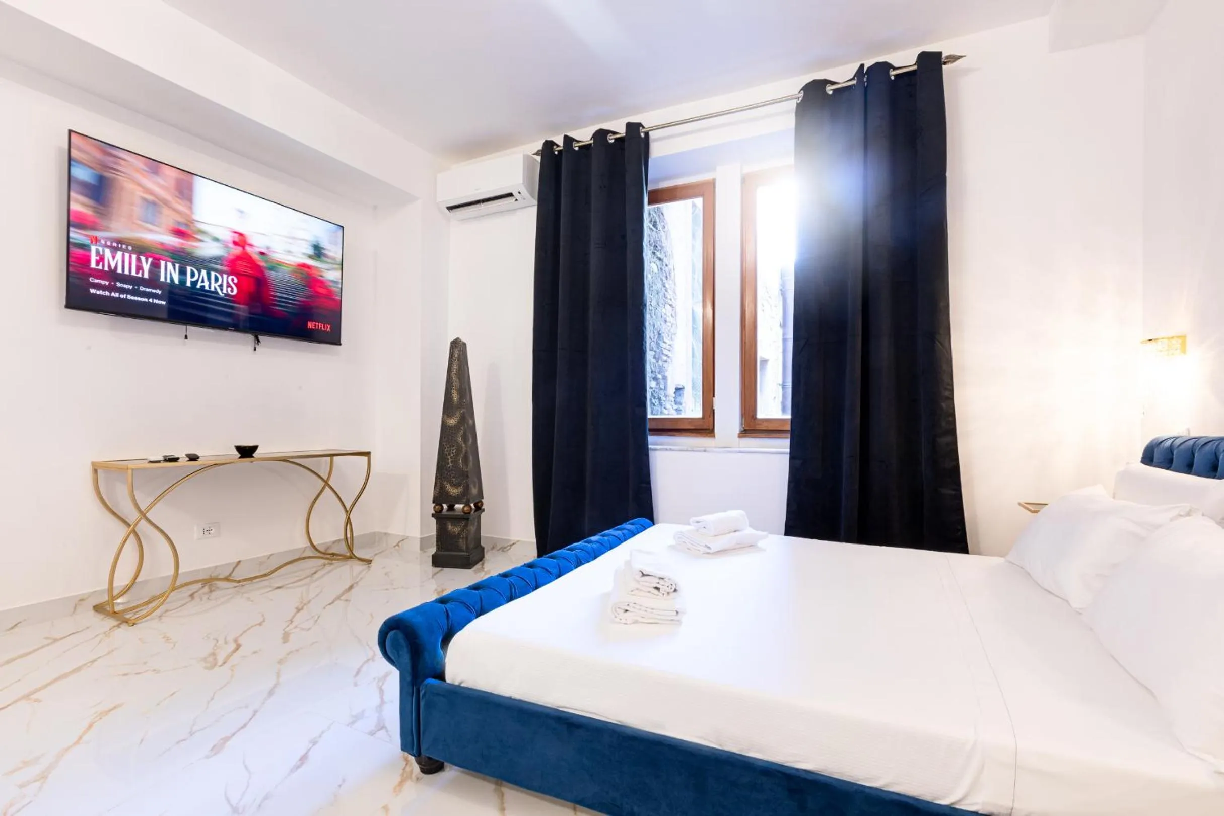 Bed in Il Monastero Collection