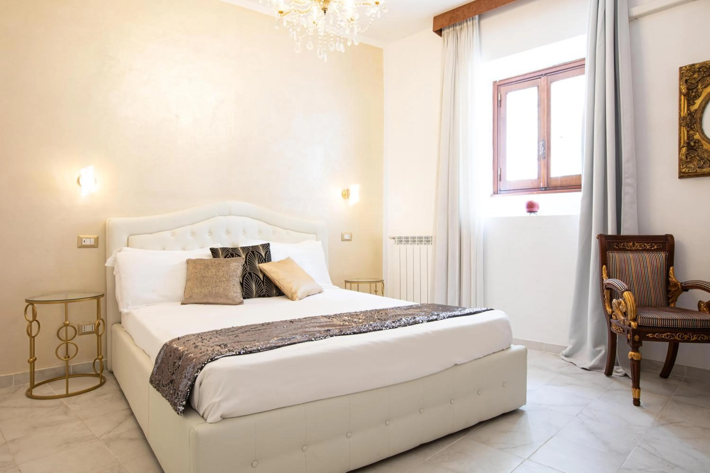 Bed in Il Monastero Collection