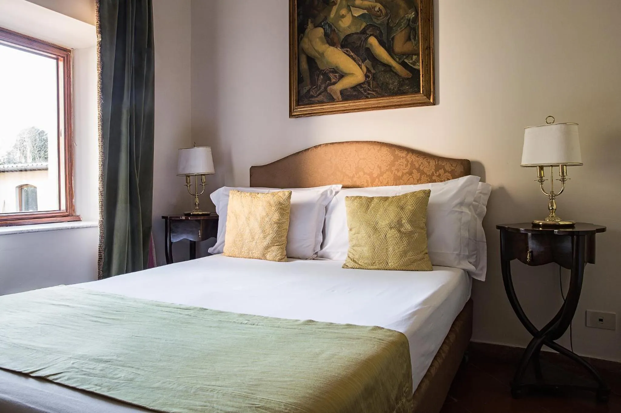 Bed in Il Monastero Collection