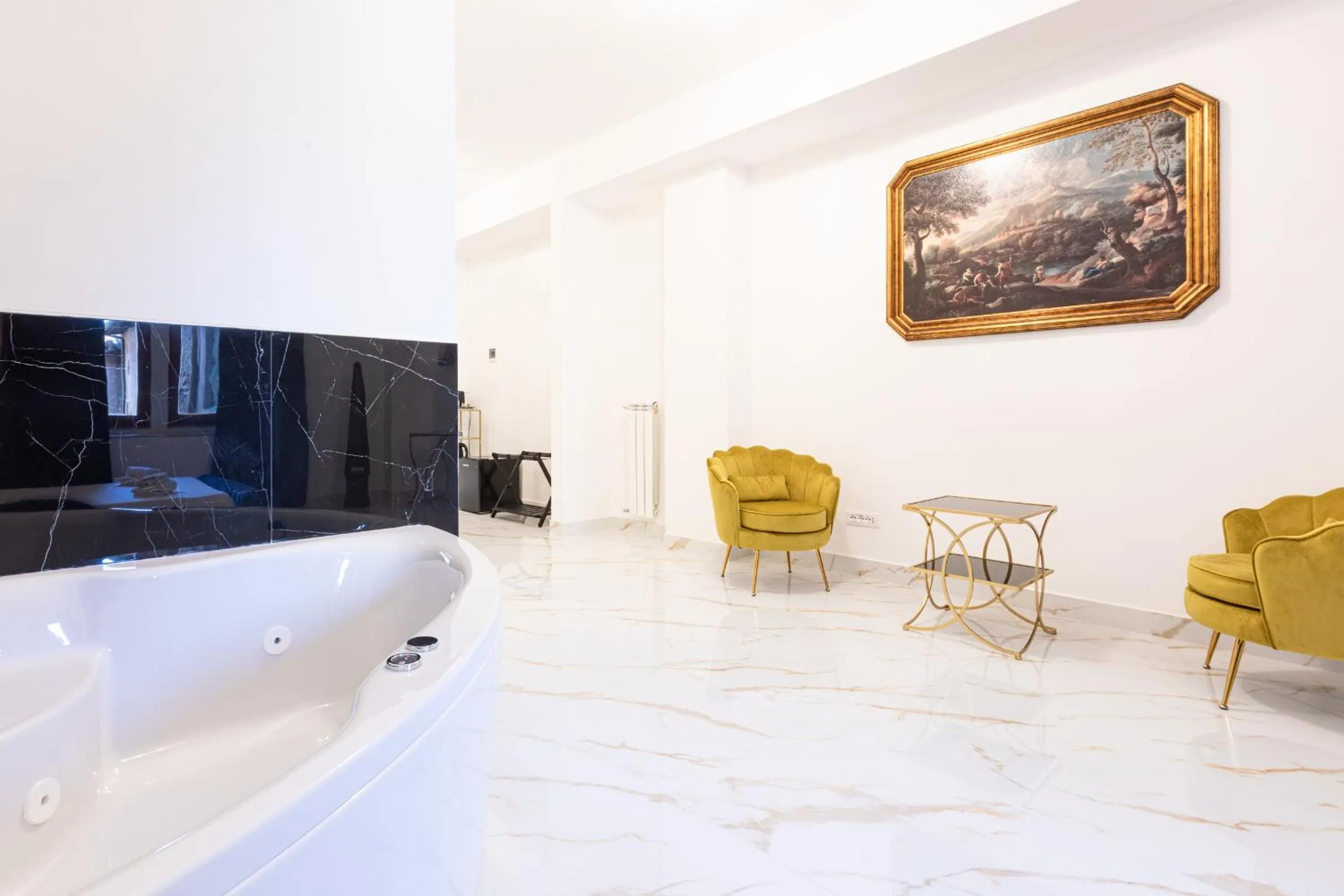 Hot Tub in Il Monastero Collection