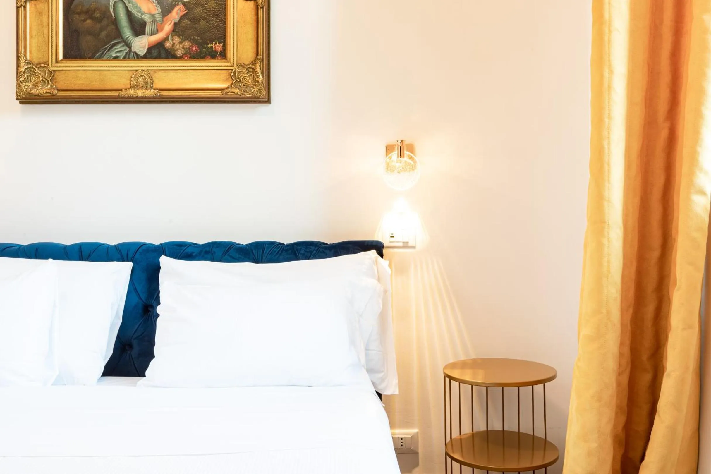 Bed in Il Monastero Collection