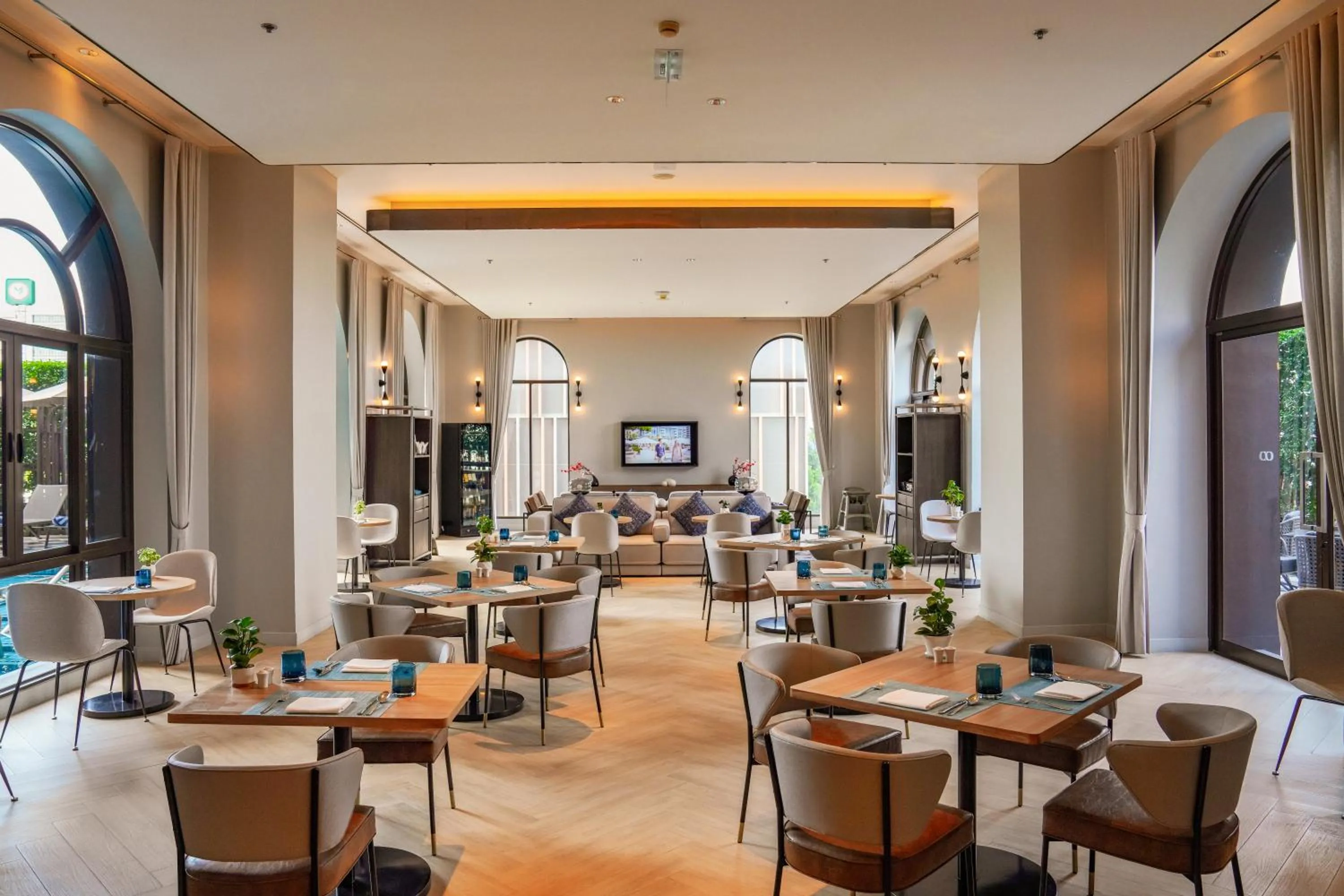 Restaurant/places to eat in Marriott Executive Apartments Bangkok, Sukhumvit 101