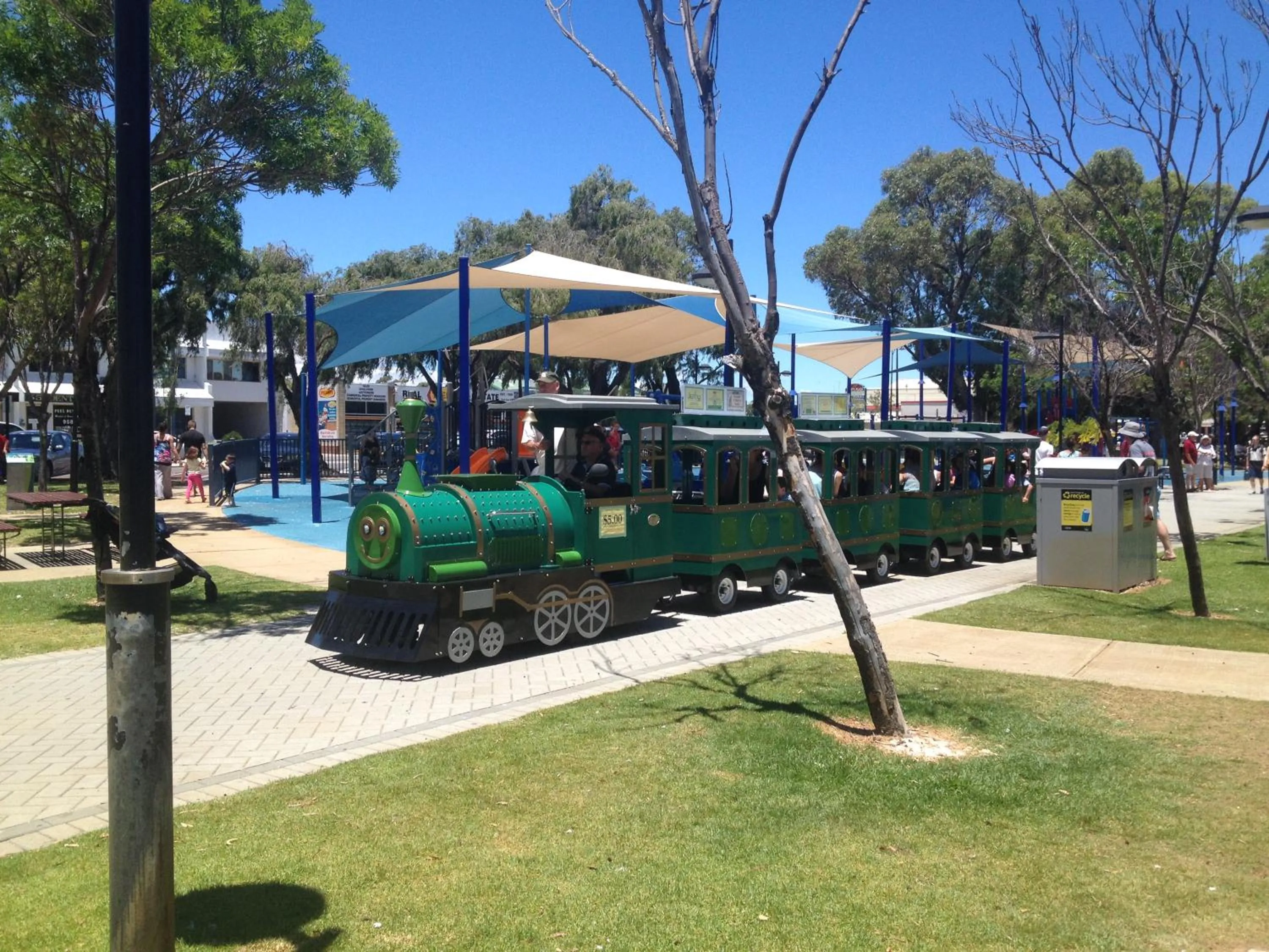 Area and facilities in Mandurah Ocean Marina Chalets