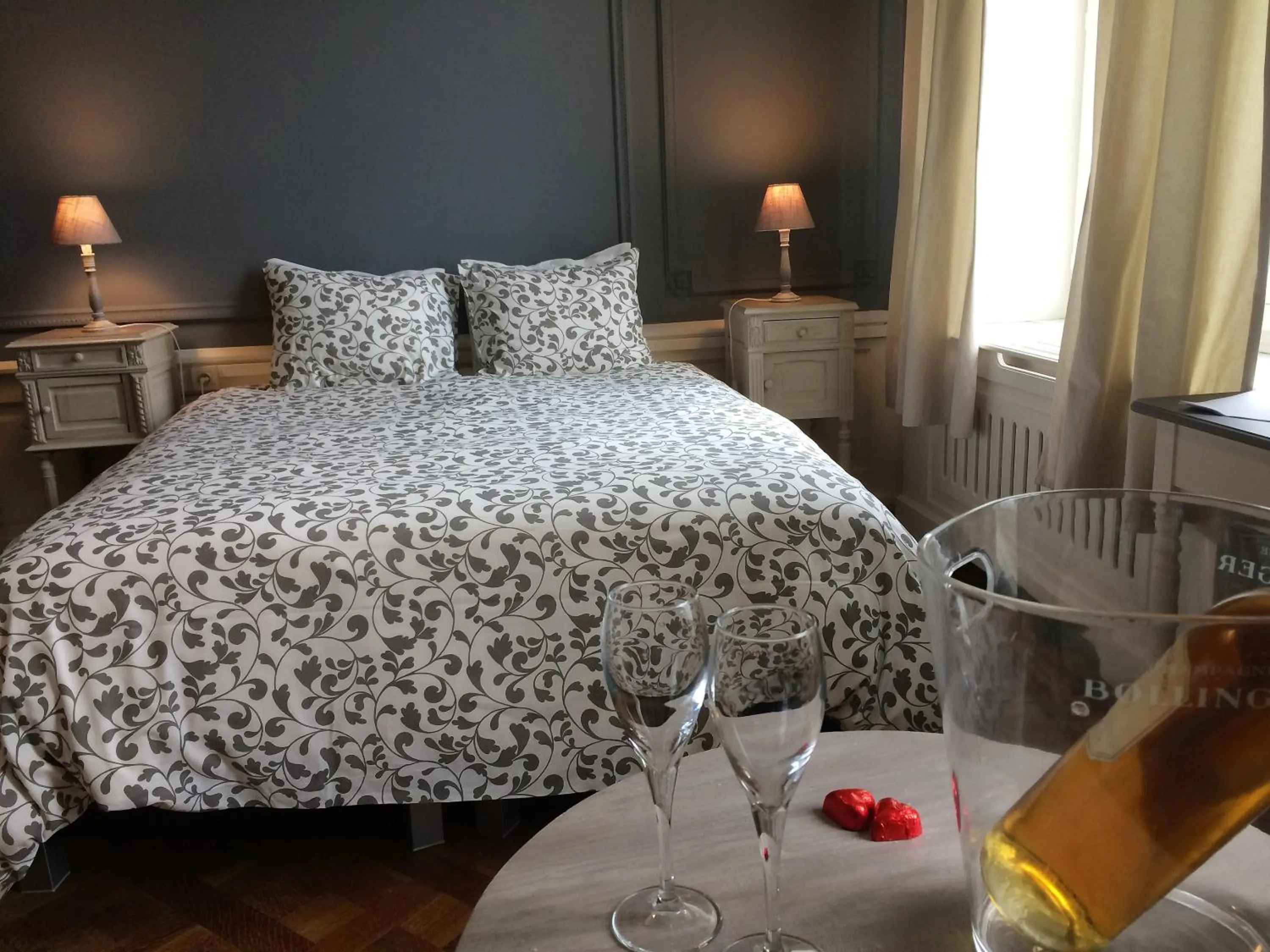 Bed in Hotel Saint Georges