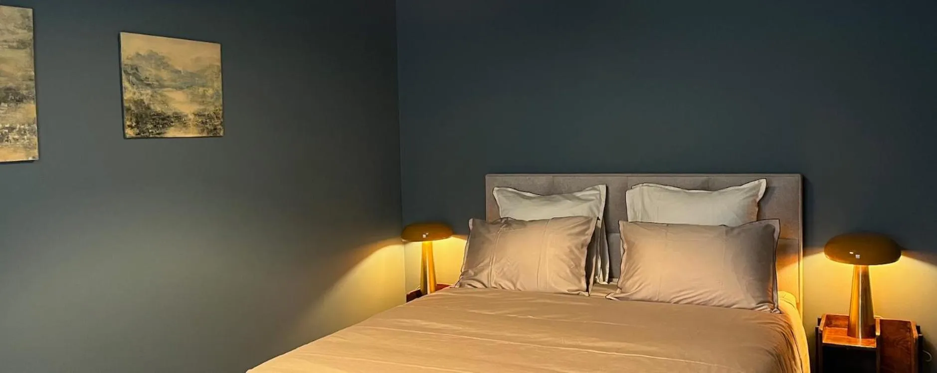 Bed in Hotel Saint Georges