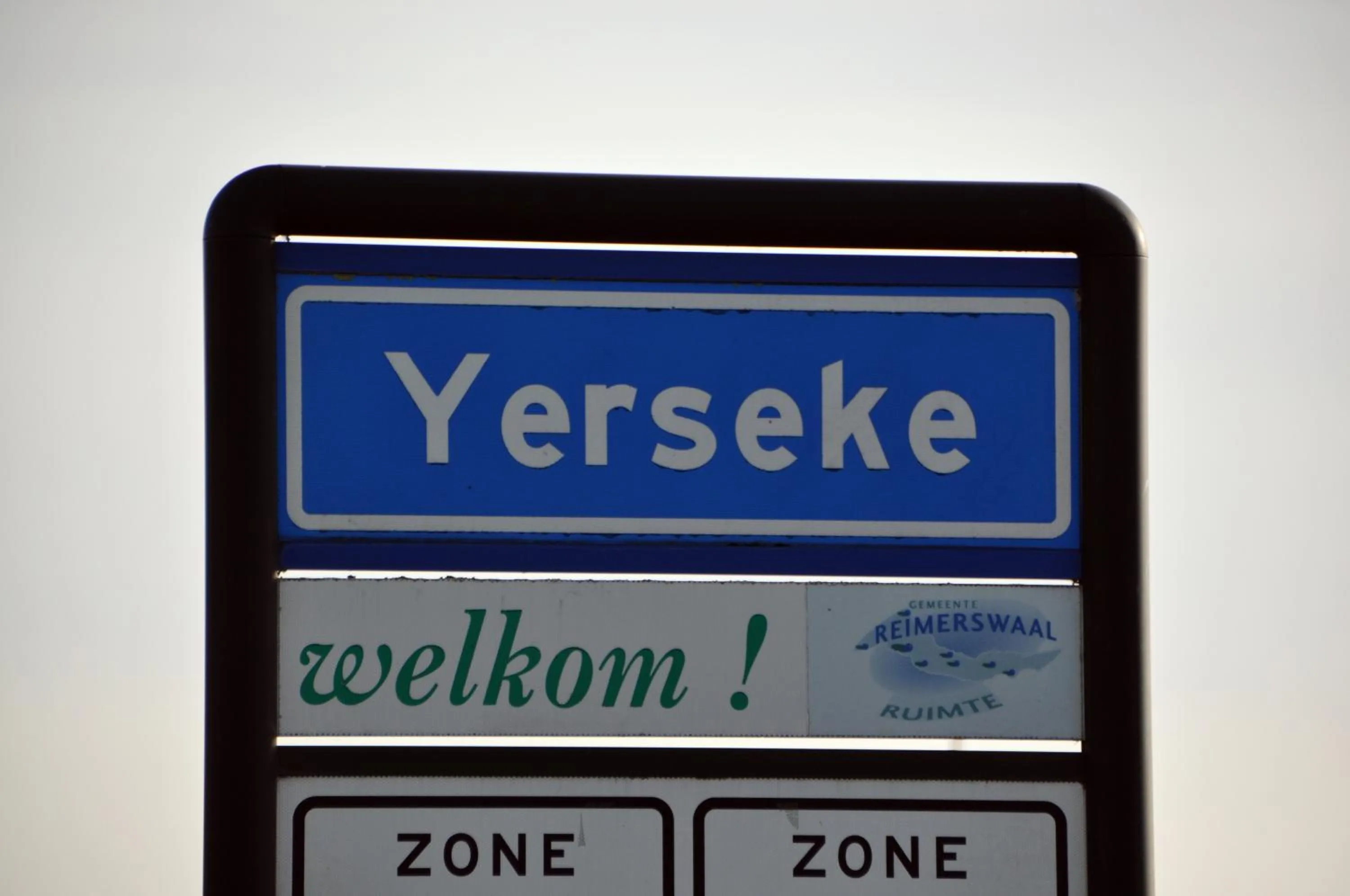 Property logo or sign in B & B Boezeneren