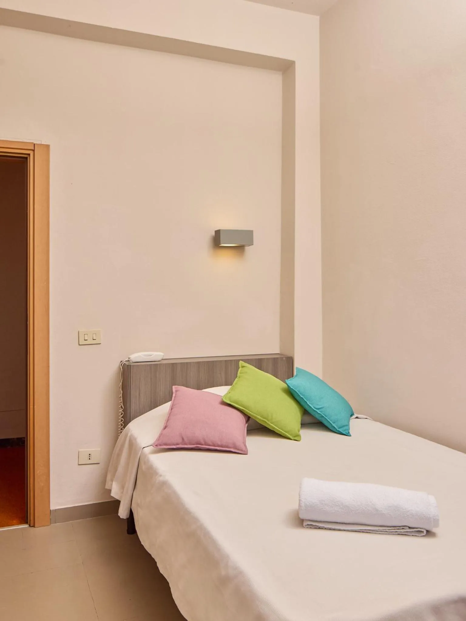 Bedroom, Bed in Hotel Crystal