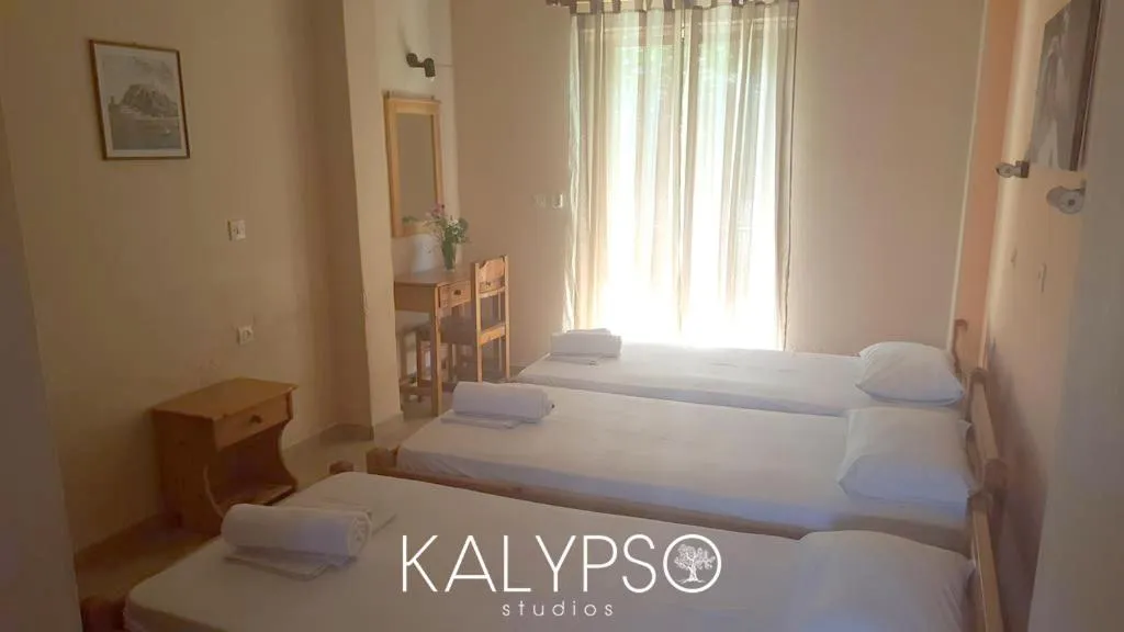Bedroom, Bed in Kalypso studio Resorts
