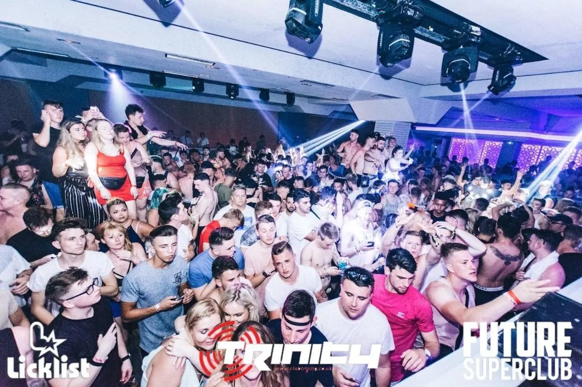 Nightclub / DJ in Kalypso studio Resorts