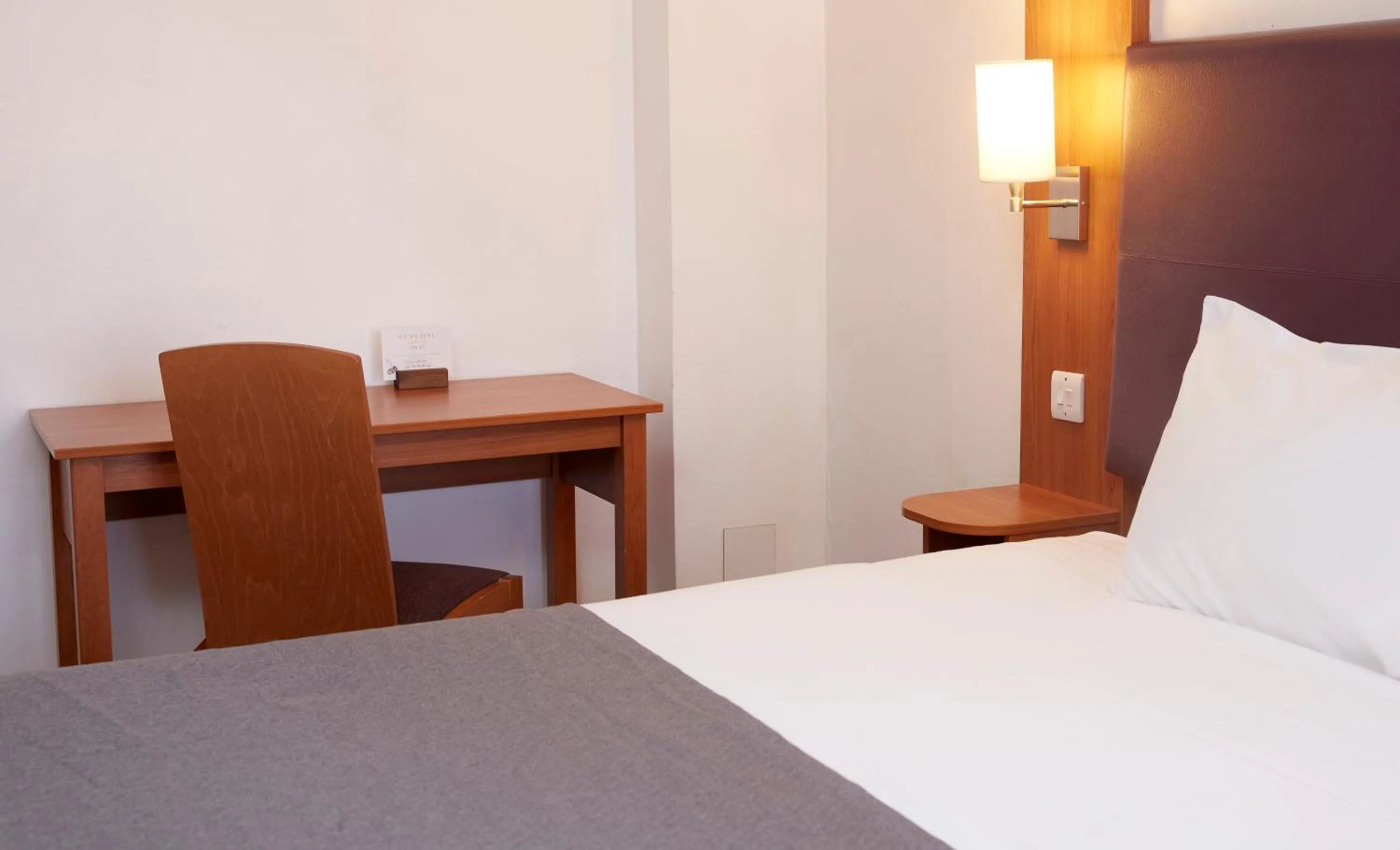 Bed in Wheatsheaf by Chef & Brewer Collection