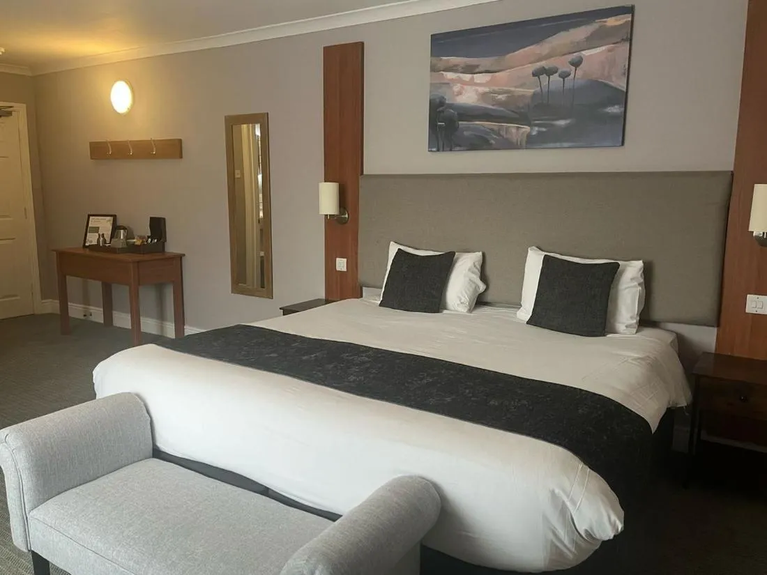 Bed in Wheatsheaf by Chef & Brewer Collection