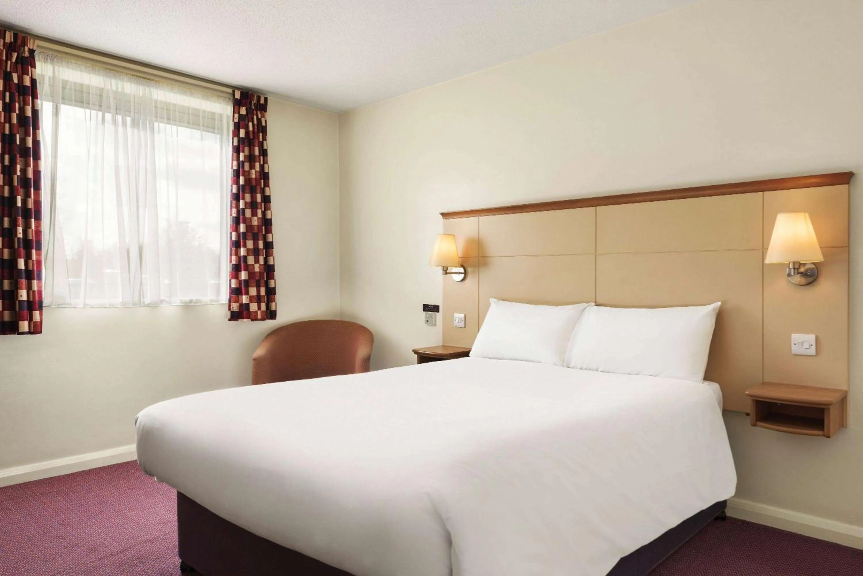 Photo of the whole room, Bed in Days Inn Cannock - Norton Canes
