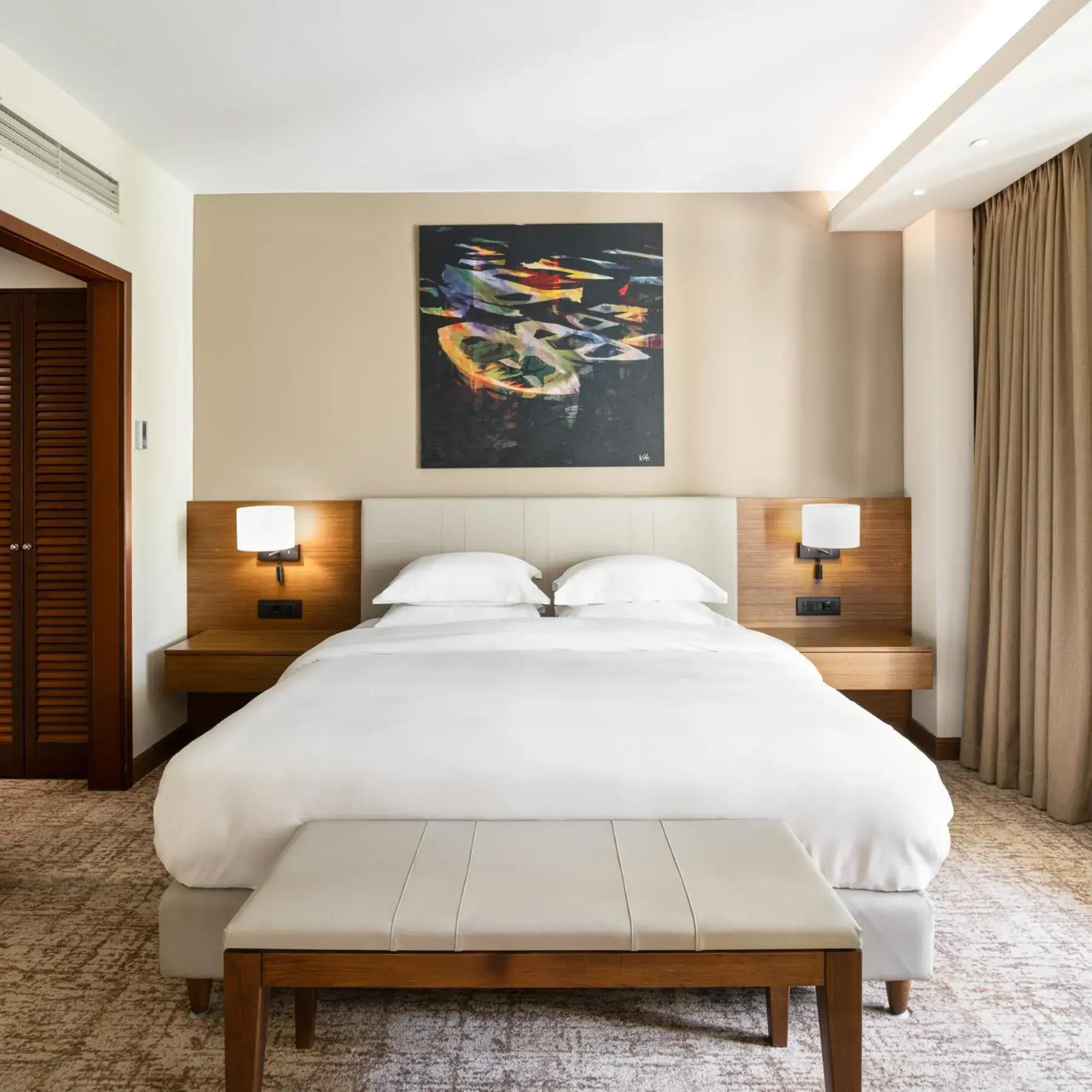 Deluxe King Room with Pool View - Club Access in Hyatt Regency Thessaloniki Deluxe King Room with Pool View - Club Access in Hyatt Regency Thessaloniki