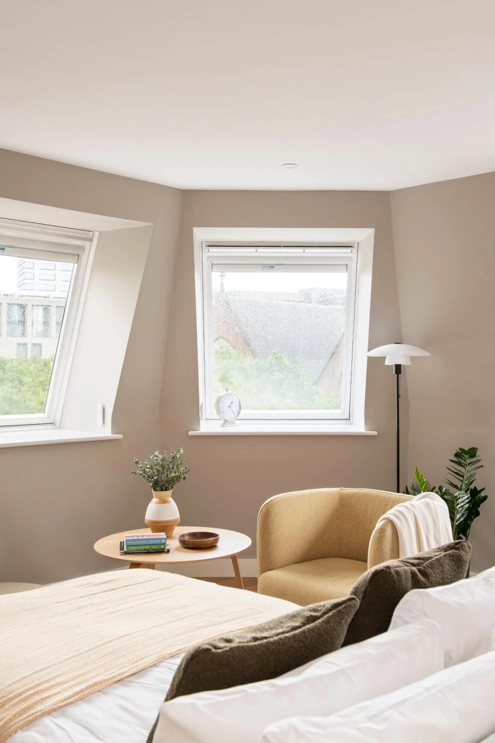 Bed in Cove Minshull Street