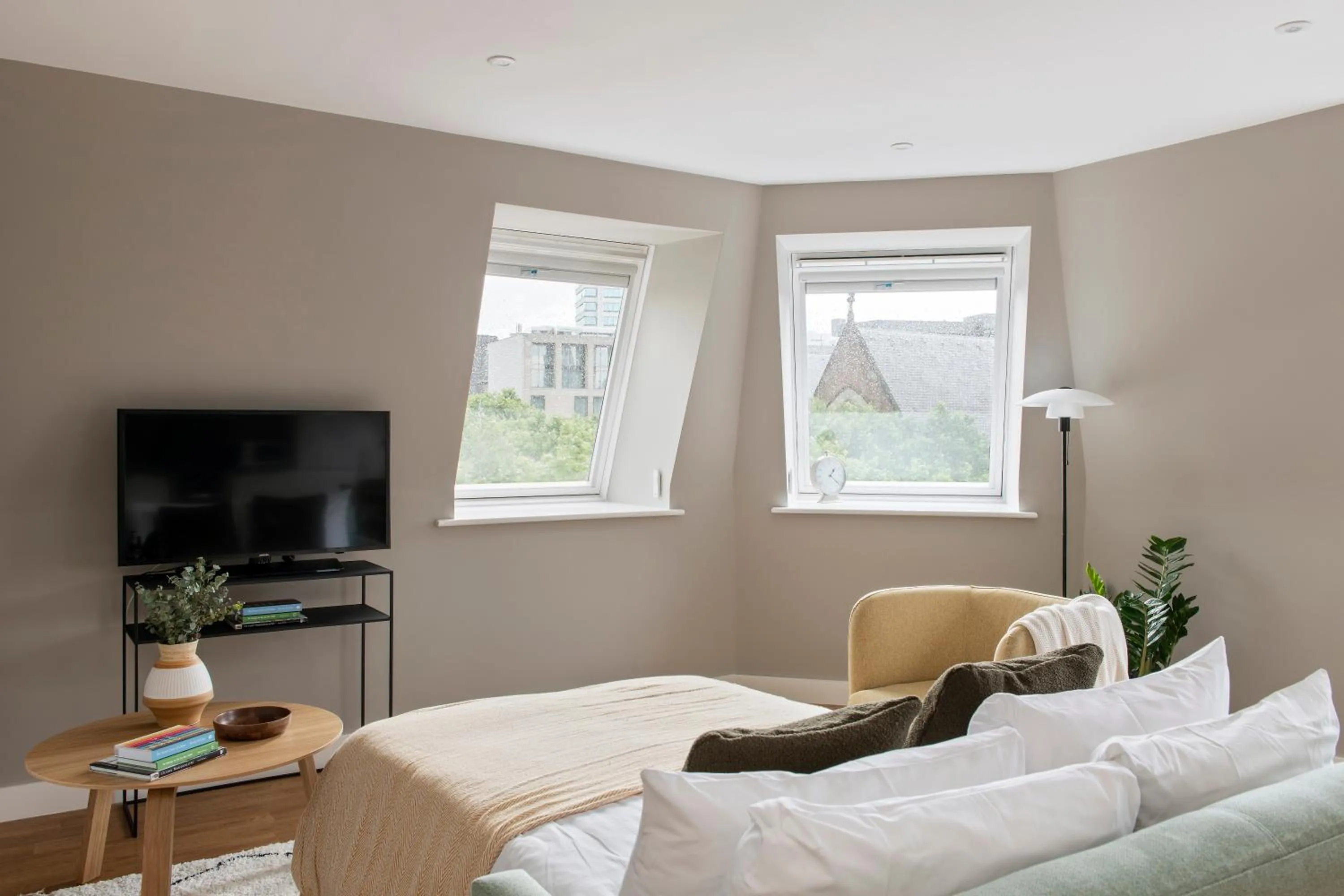 Cove Minshull Street