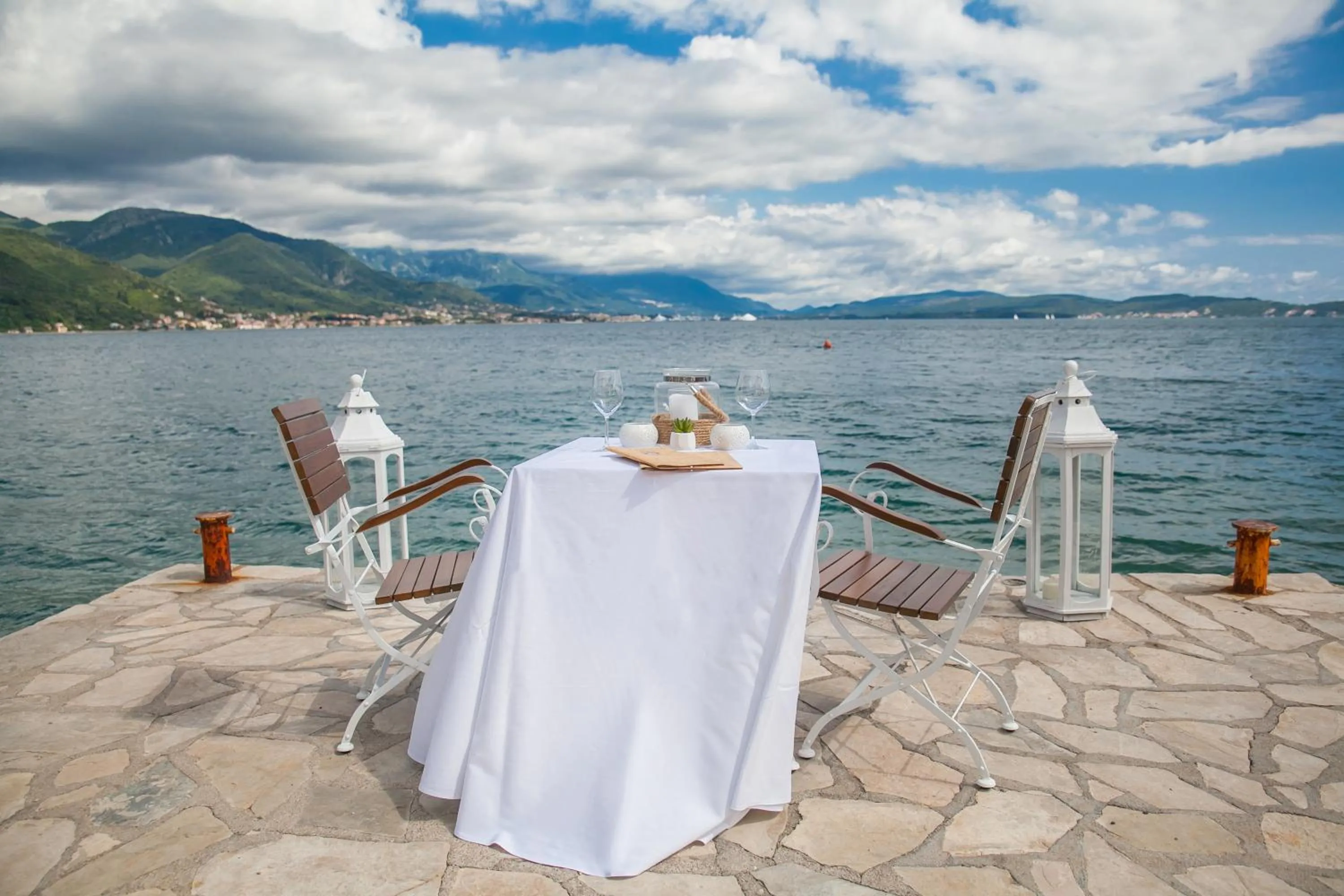 Restaurant/places to eat in Hotel Casa del Mare - Blanche