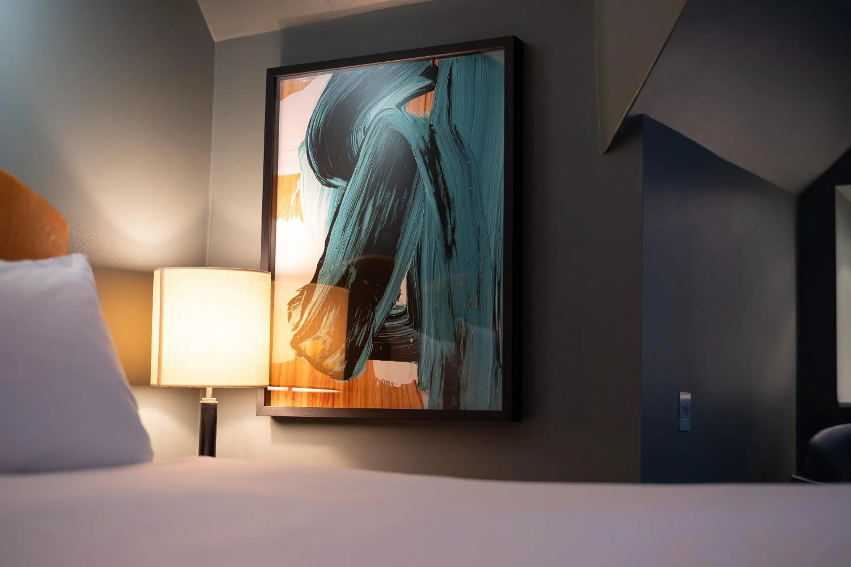 Bedroom, Bed in The Scott