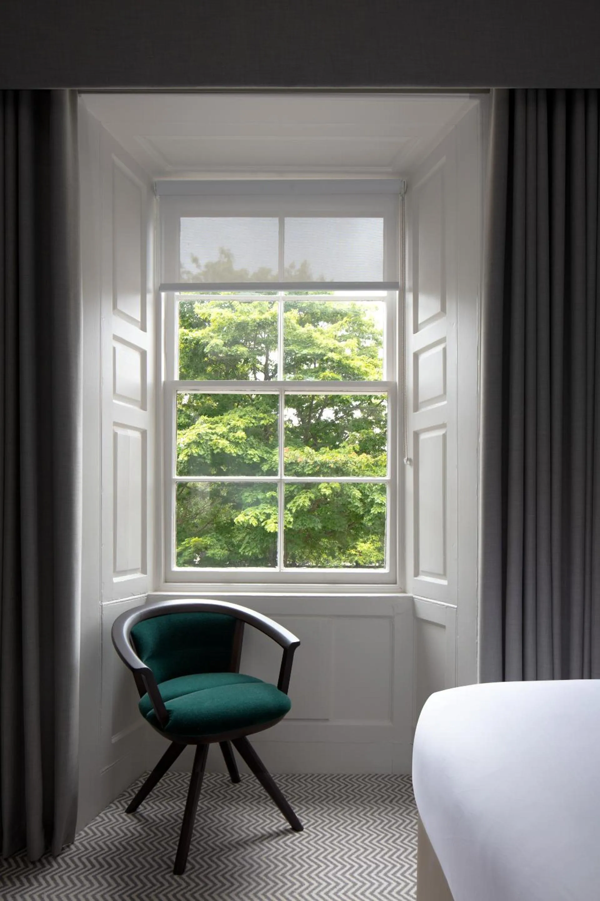 Bedroom, Bed in The Scott