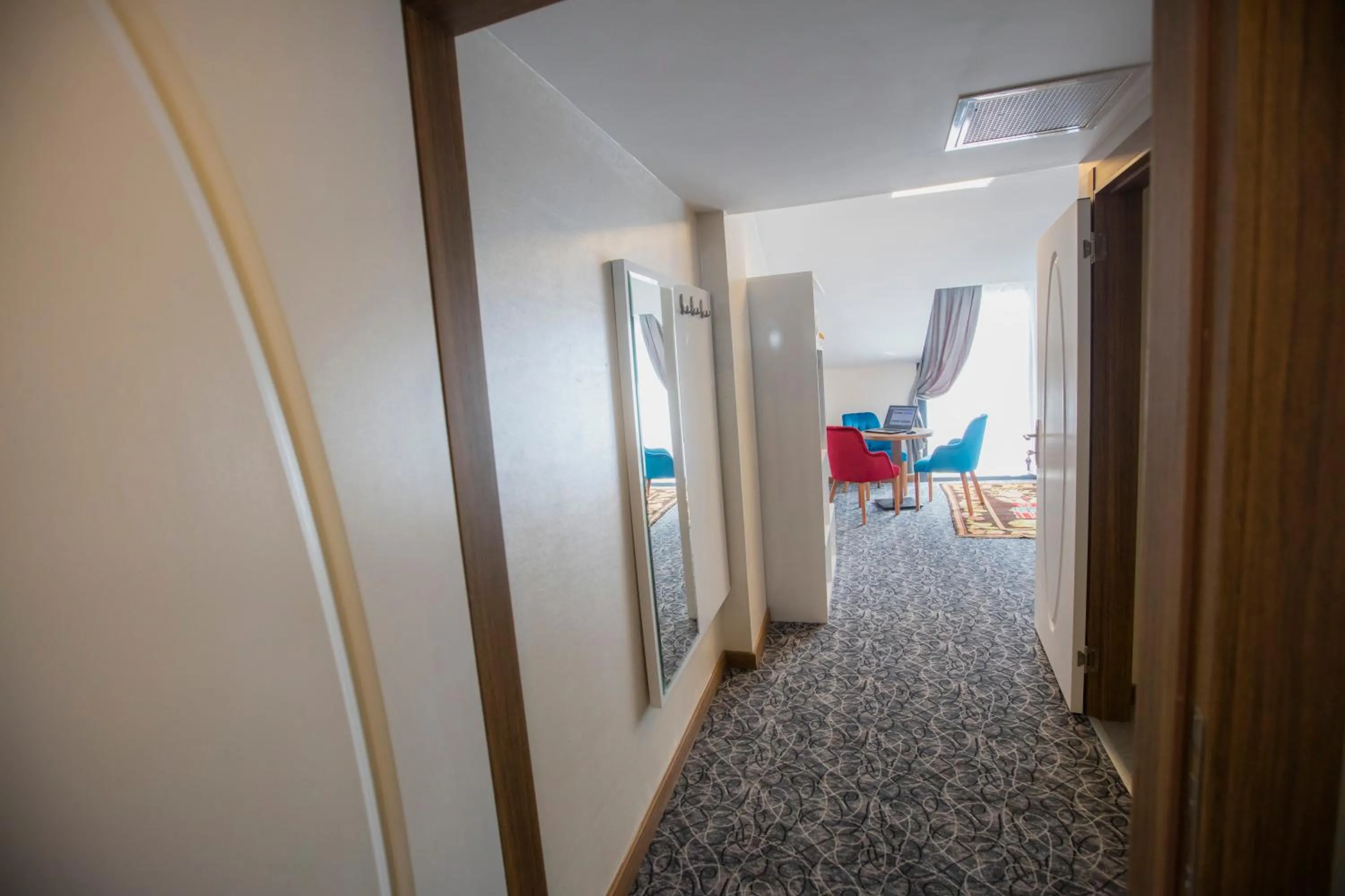 Photo of the whole room in Royal İnci Hotel