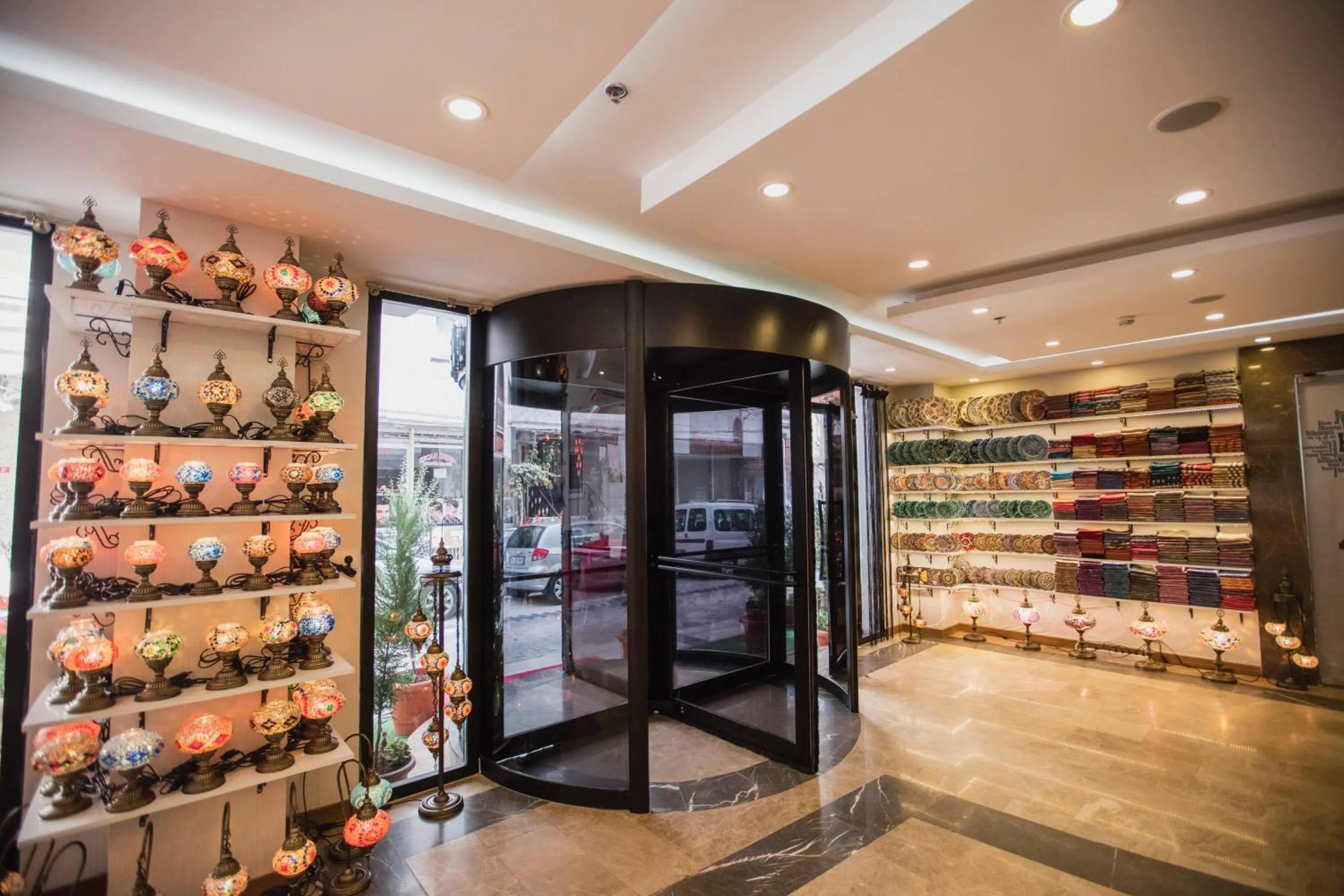 Lobby or reception in Royal İnci Hotel