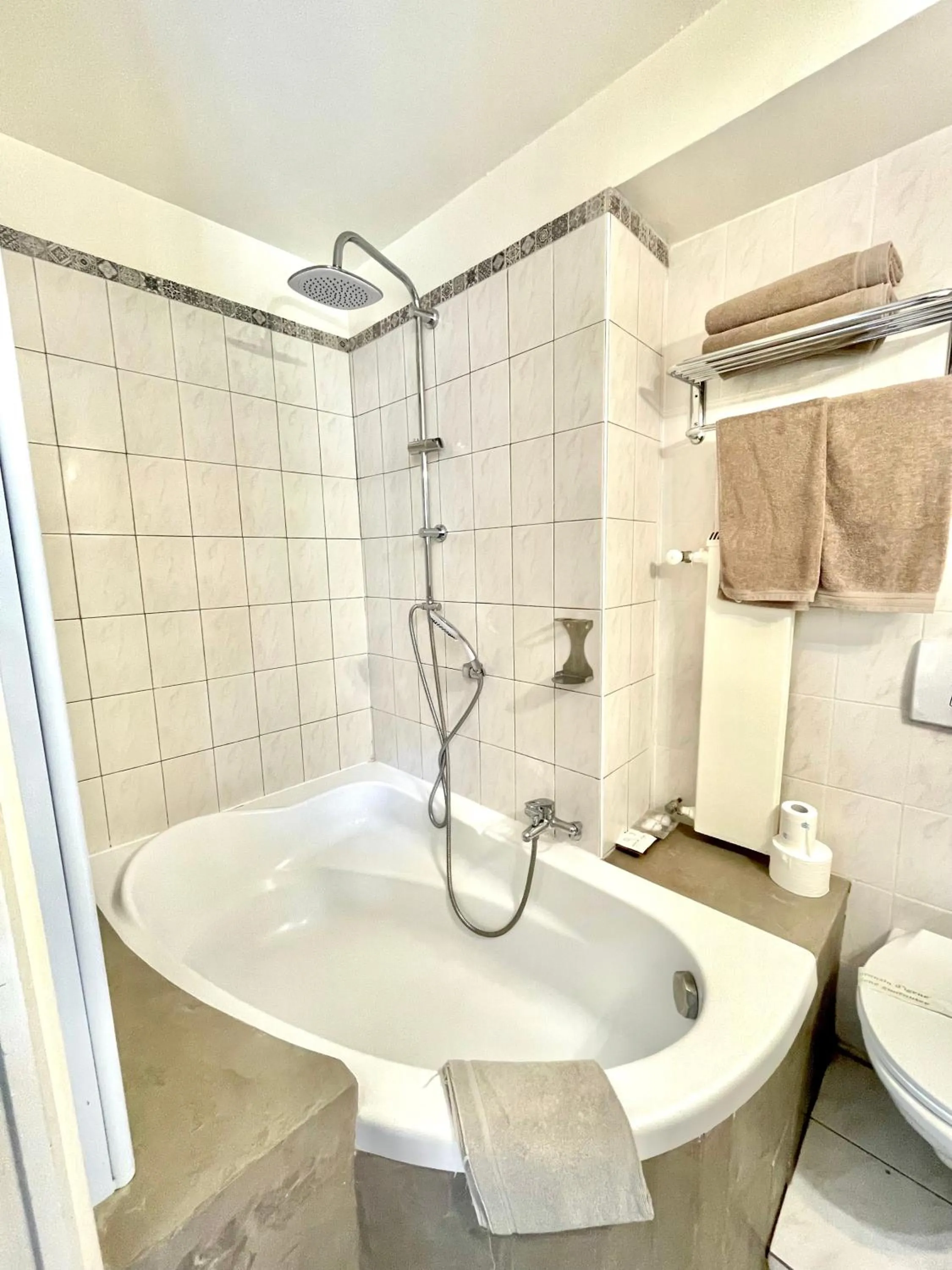 Bathroom in Le Mirval