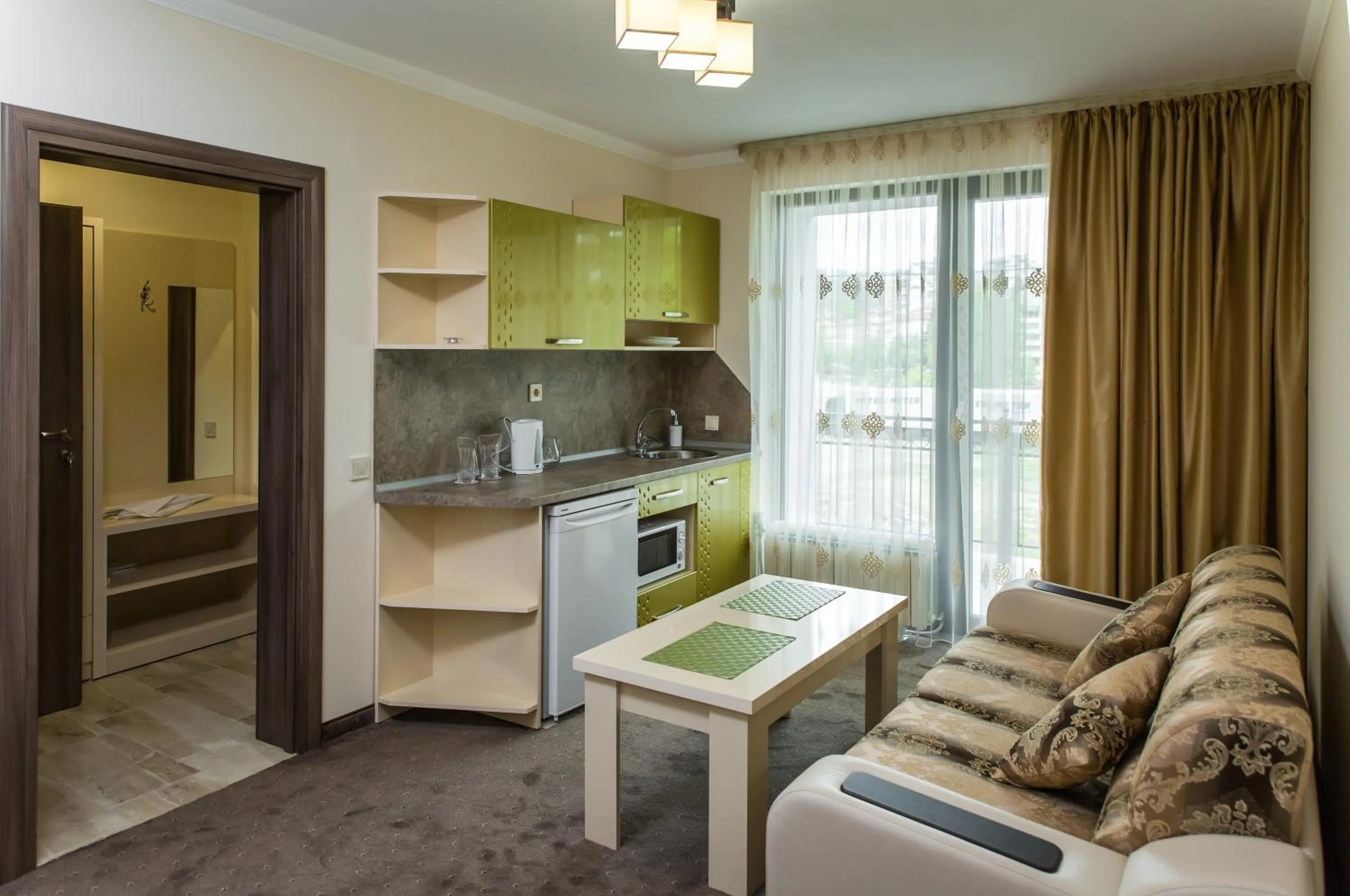 Communal lounge/ TV room in Emmar Zlatograd