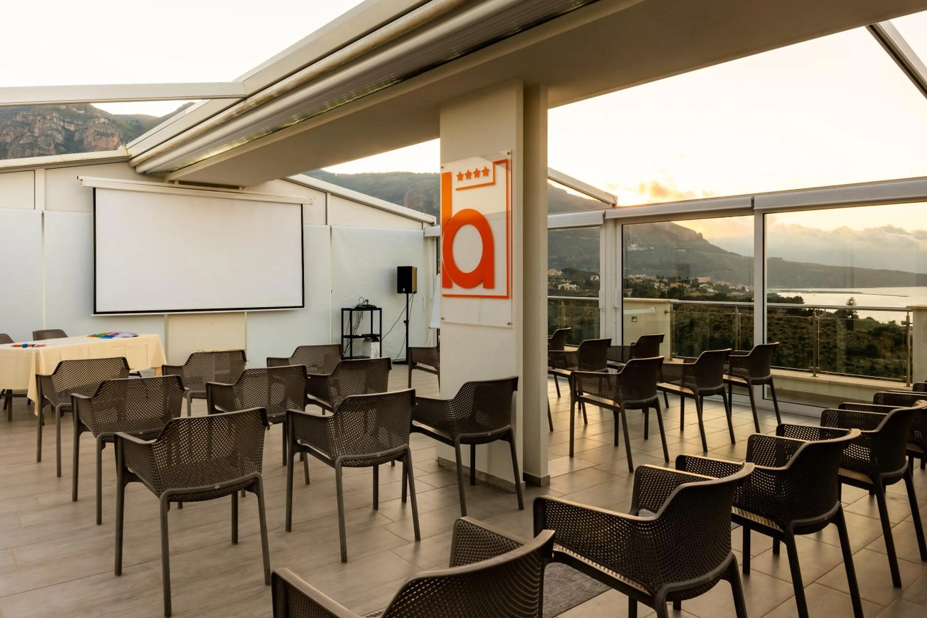 Seating area in La Blanca Resort & Spa