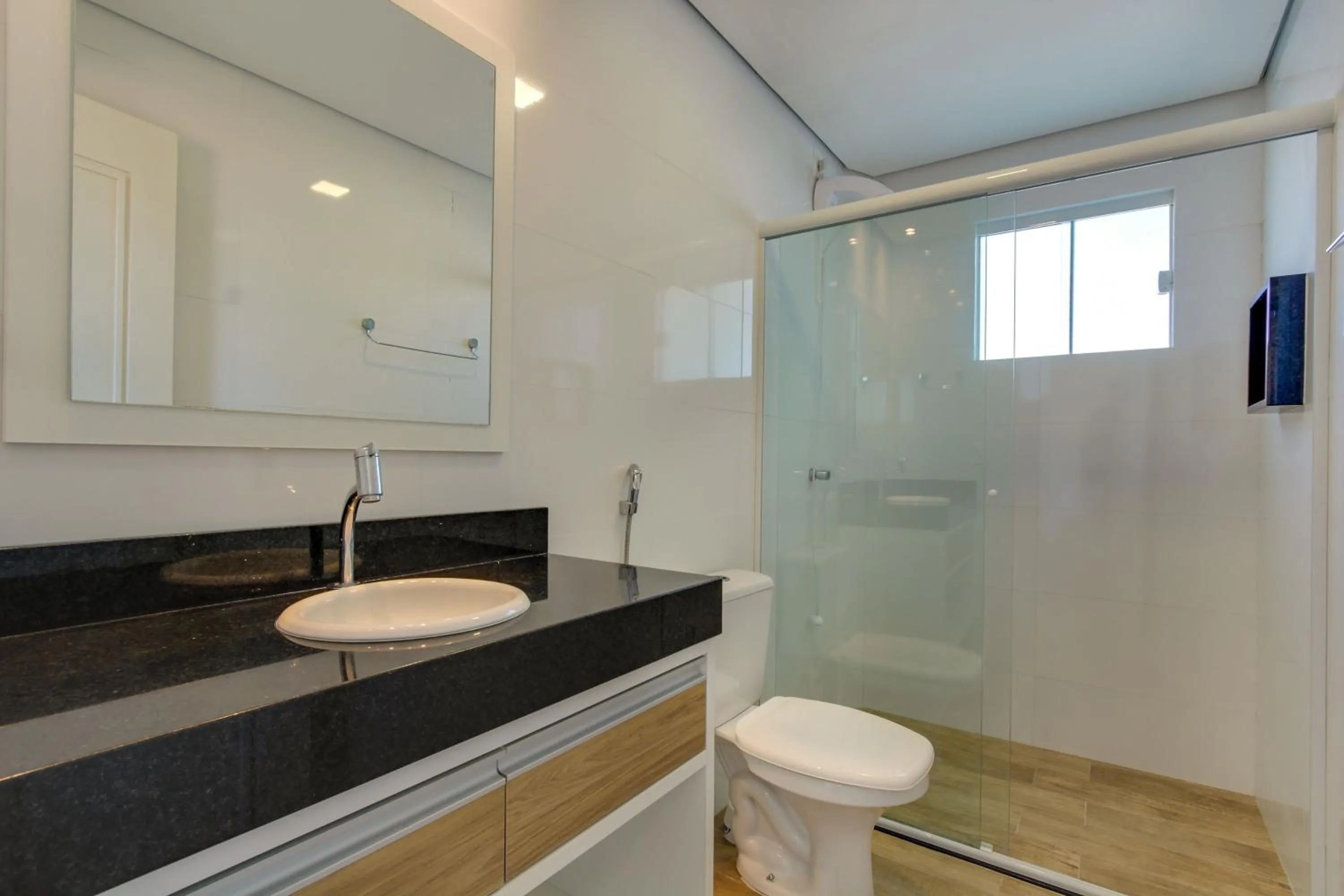 Bathroom in Imigrantes Apart Hotel