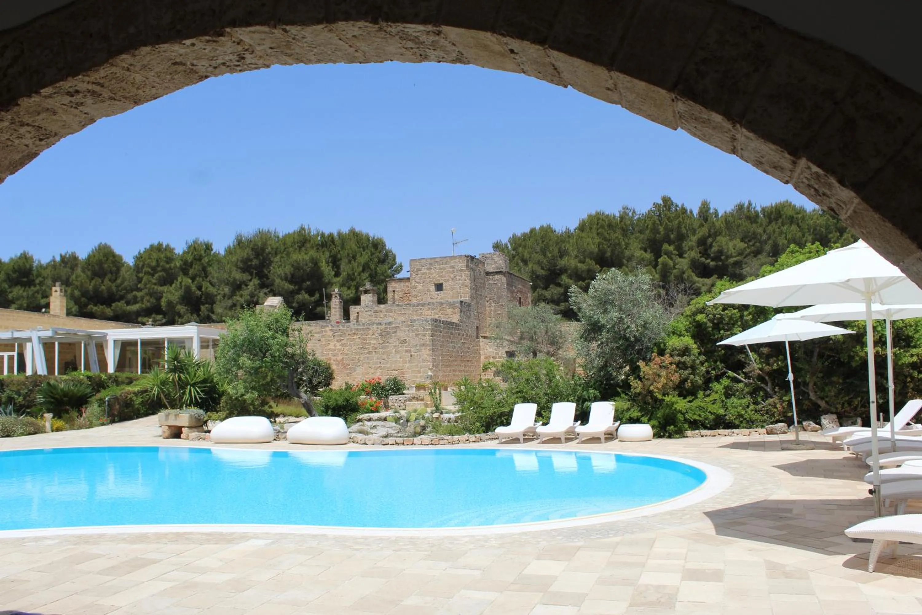 Swimming pool in Masseria Relais Santa Teresa
